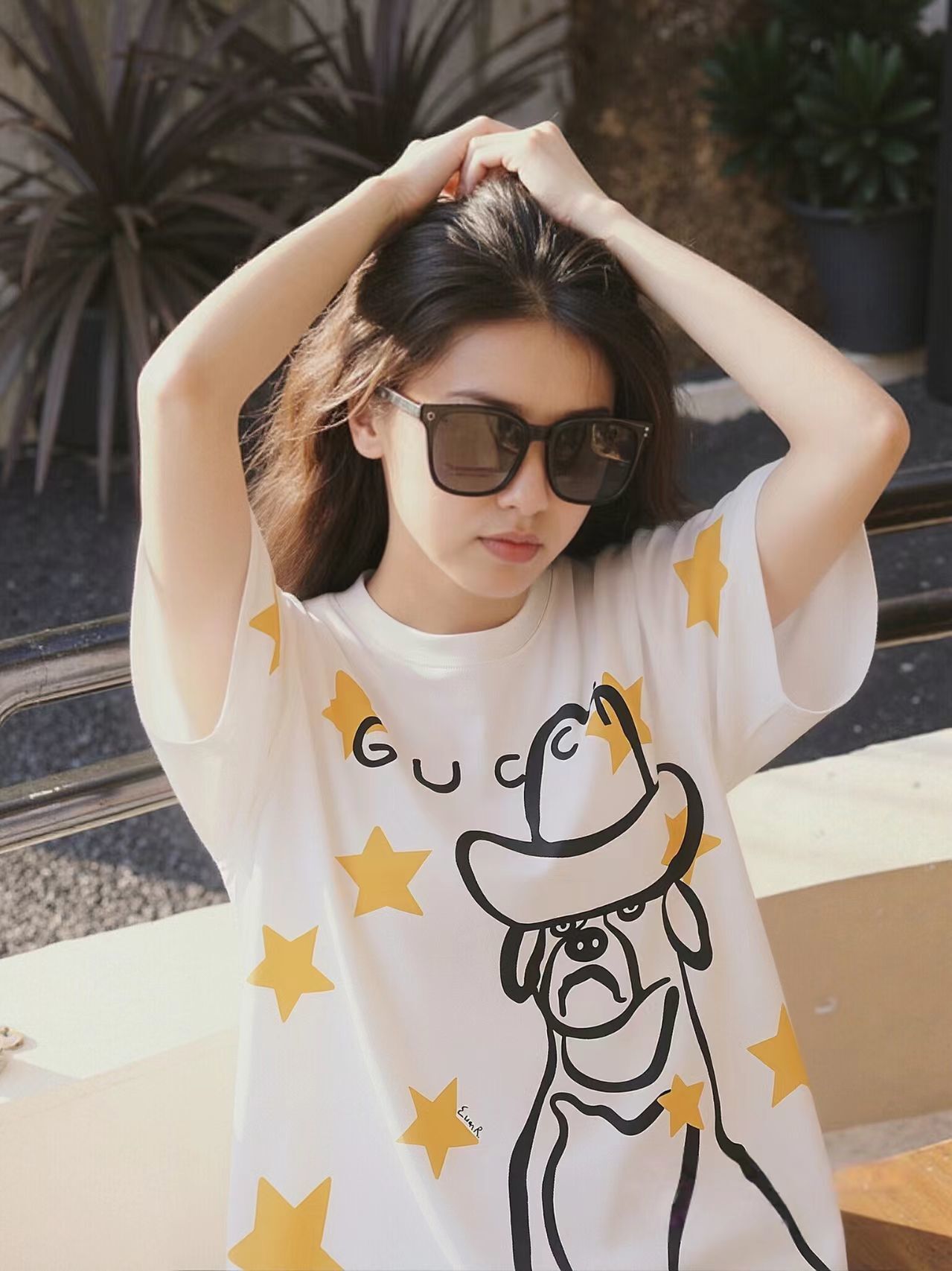 Top Quality    Cotton T-shirt with Gucci cartoon print in white 03