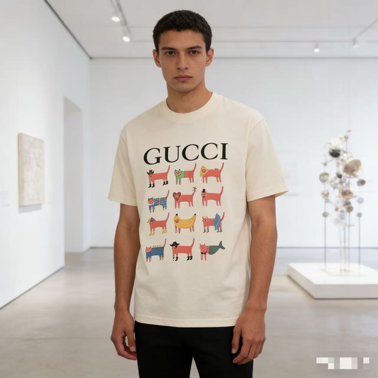 Top Quality    Cotton T-shirt with Gucci cartoon print in white 04