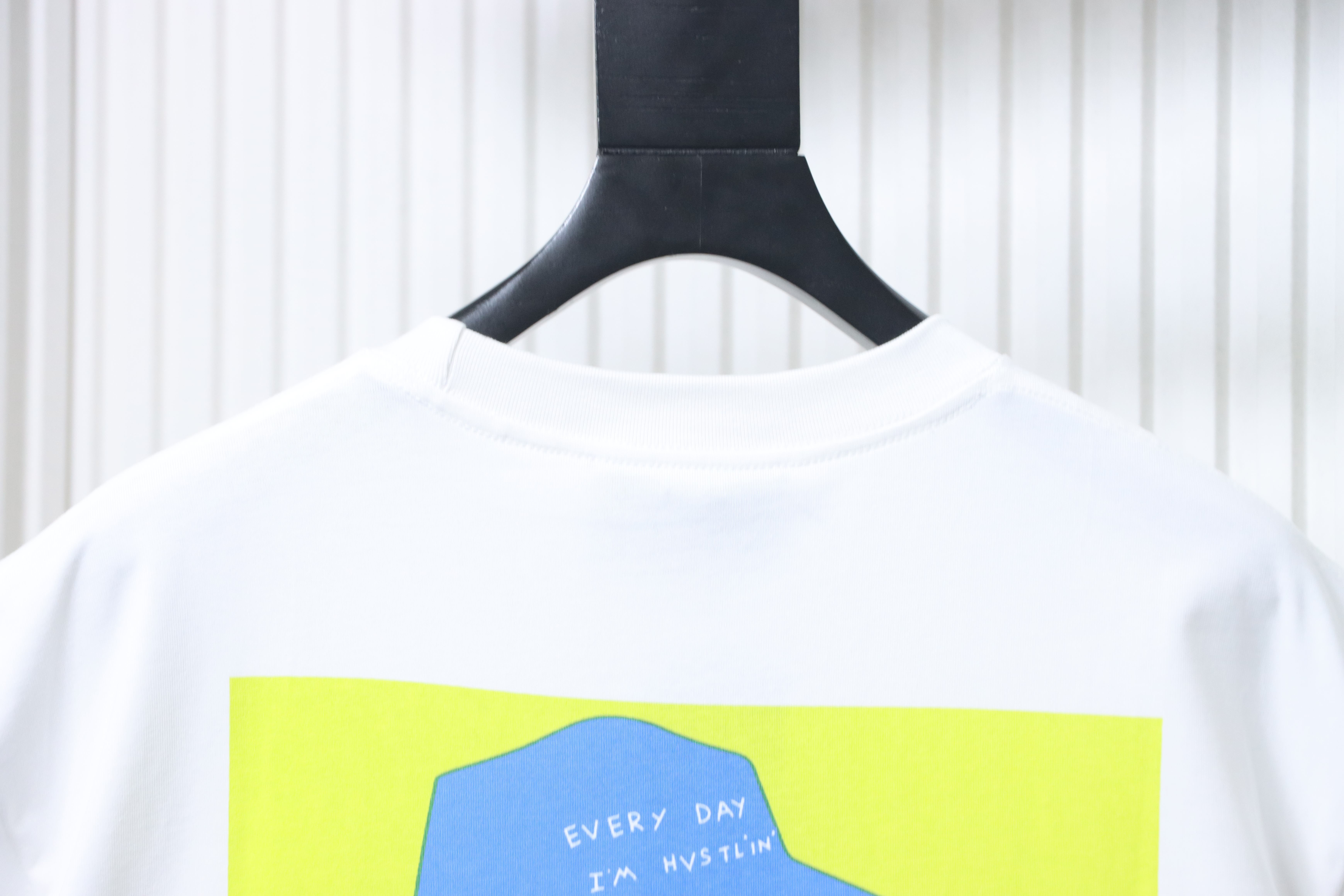 Top Quality    Cotton T-shirt with Gucci cartoon print in white 05