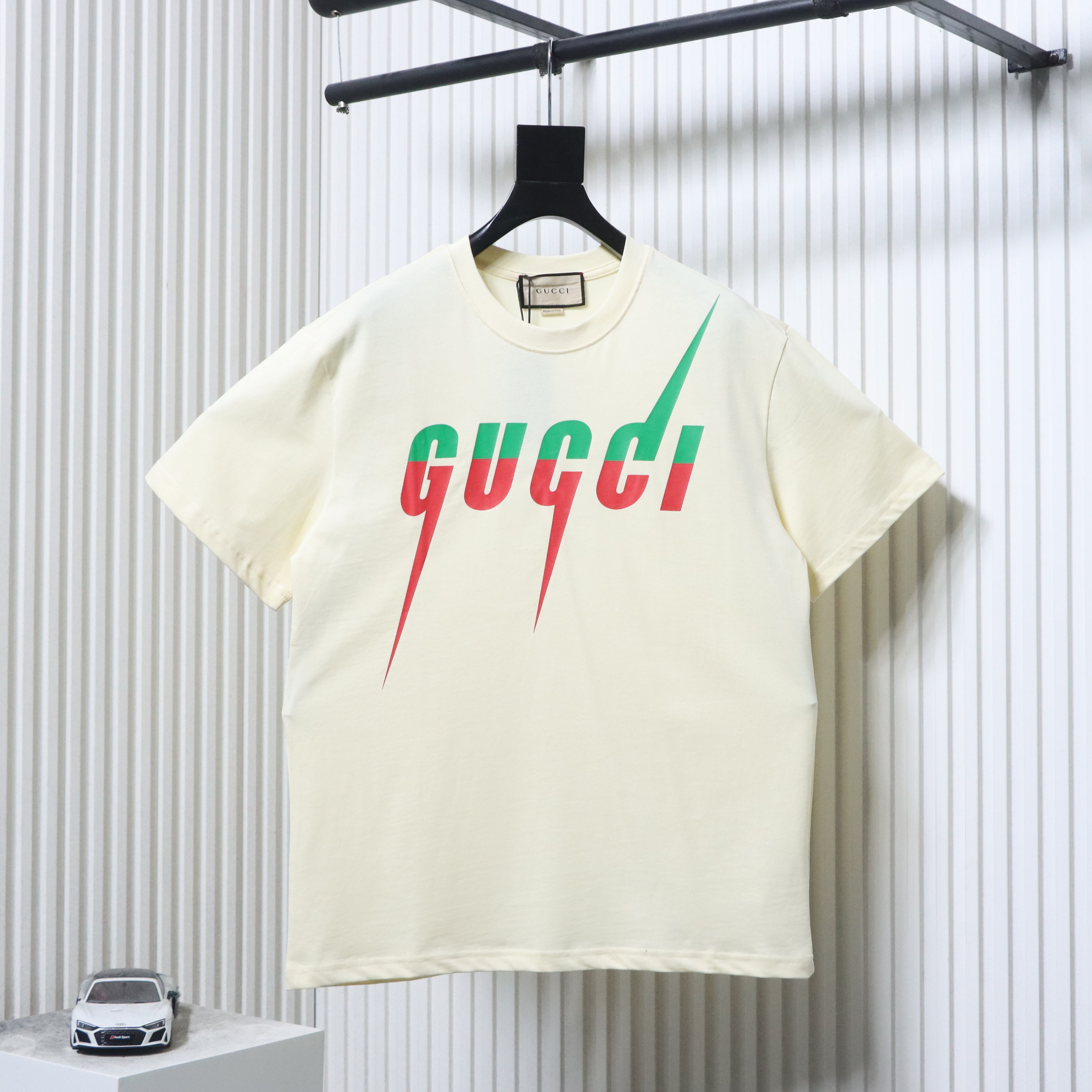    Gucci Printing Classic Short Sleeve Creamy White 565806-XJAZY-9037