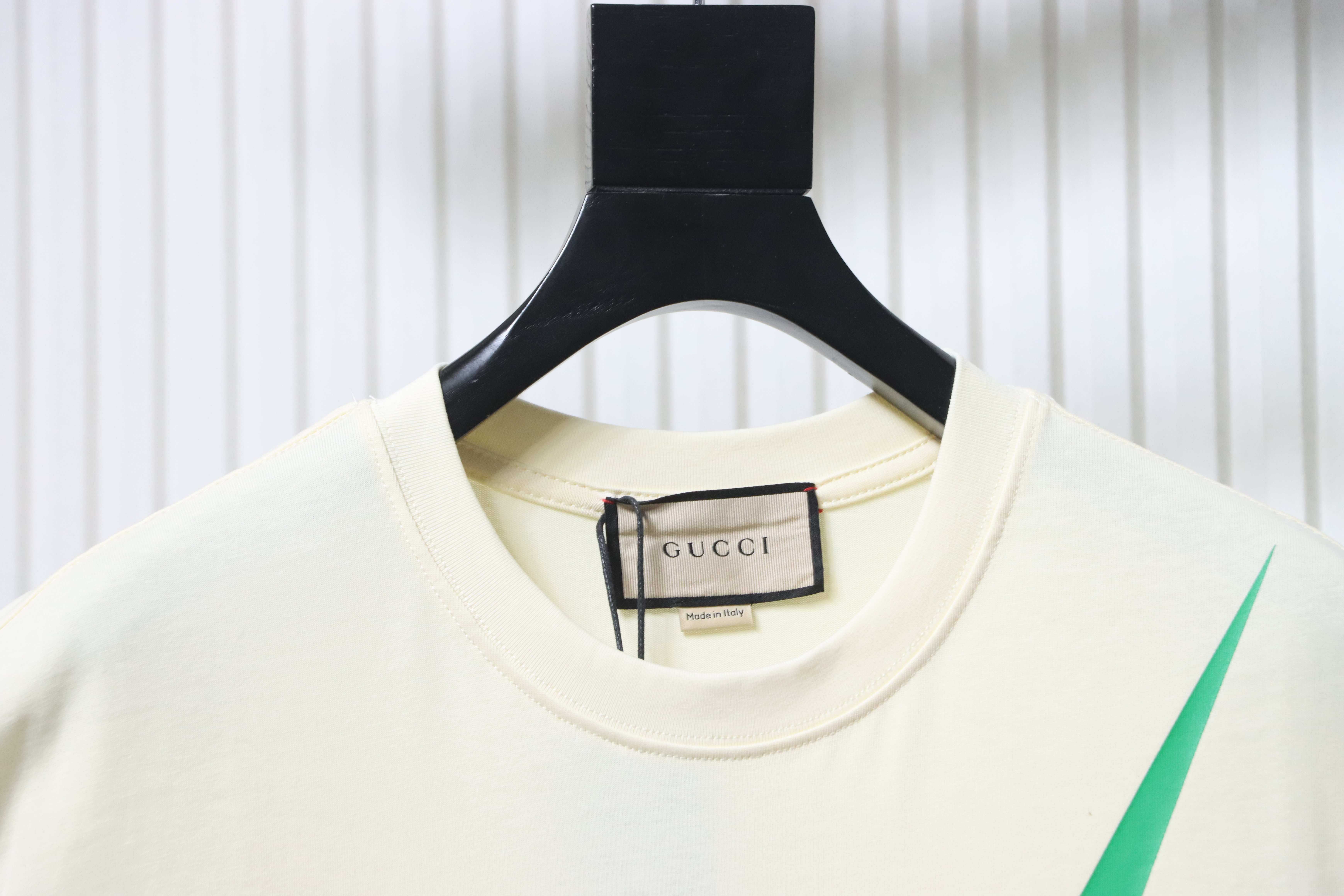    Gucci Printing Classic Short Sleeve Creamy White 565806-XJAZY-9037