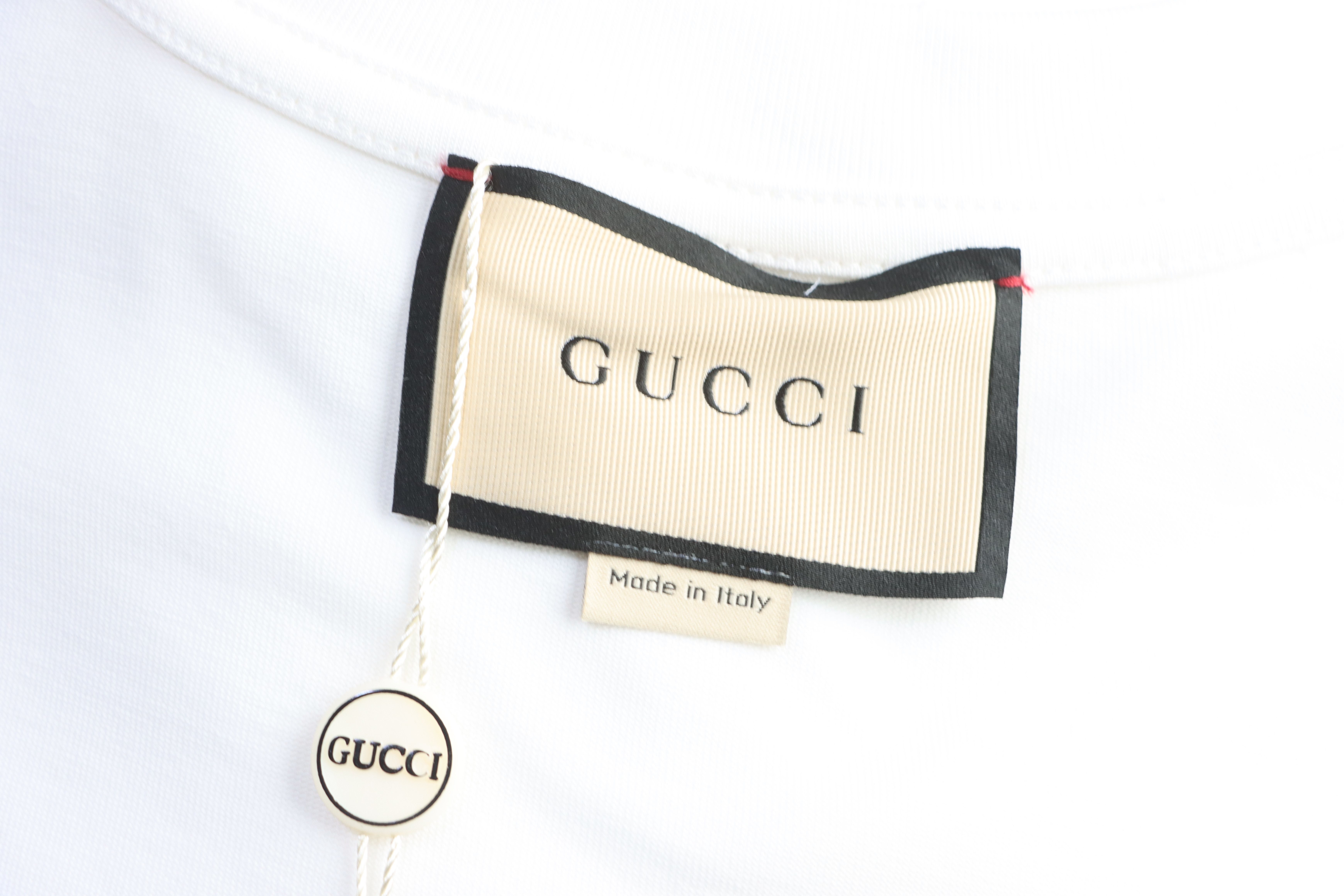 Top Quality    Cotton T-shirt with Gucci vintage belt print