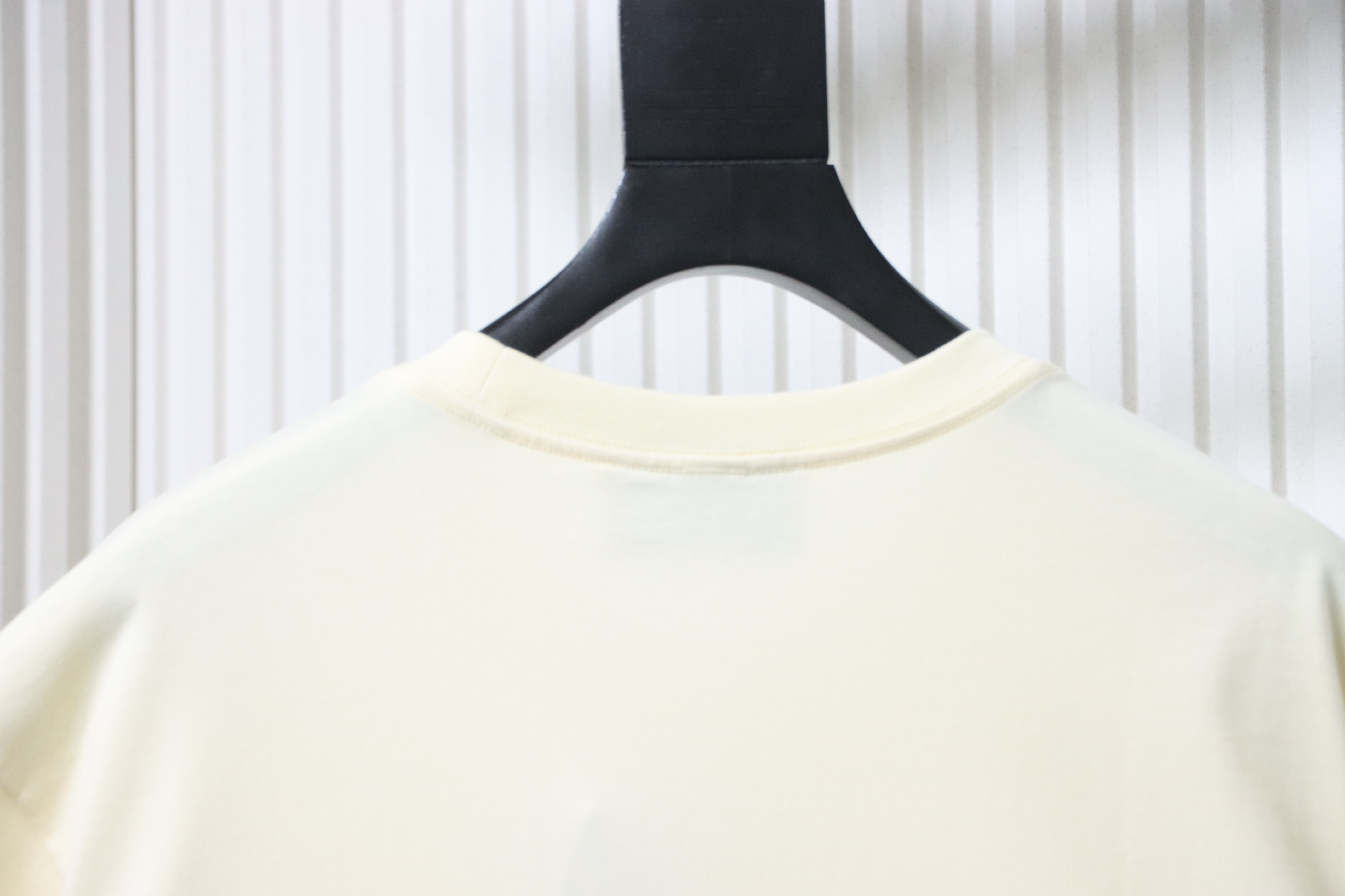    Gucci Interlock G Large Short Sleeve Unisex Creamy White 493117-X3Q35-7561