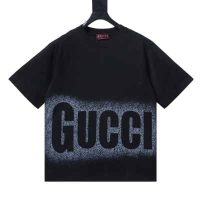 Gucci jersey T-shirt with sprayed Gucci logo Black 01
