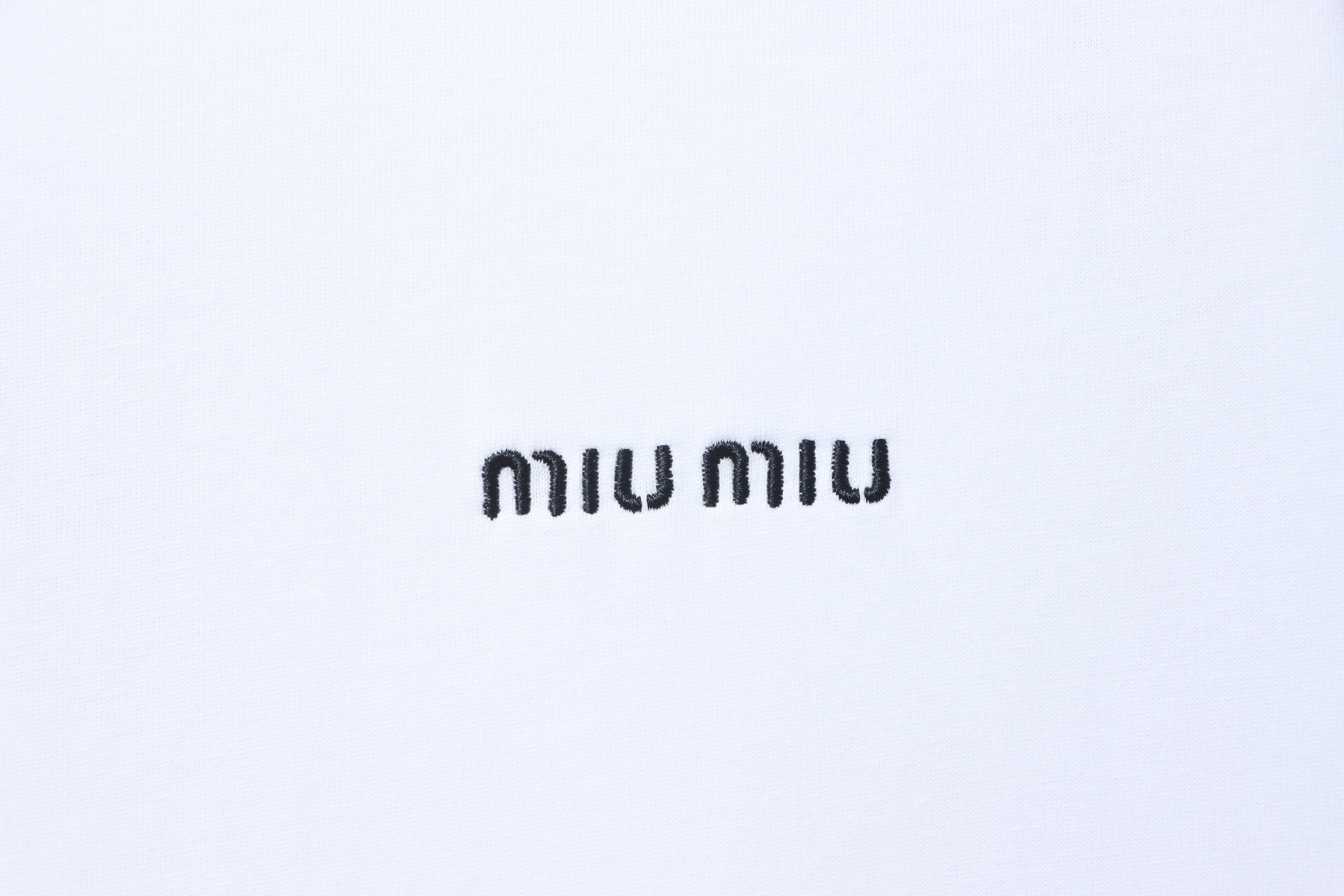    Miu Miu Classic Embroidered Badge Letter T-Shirt White