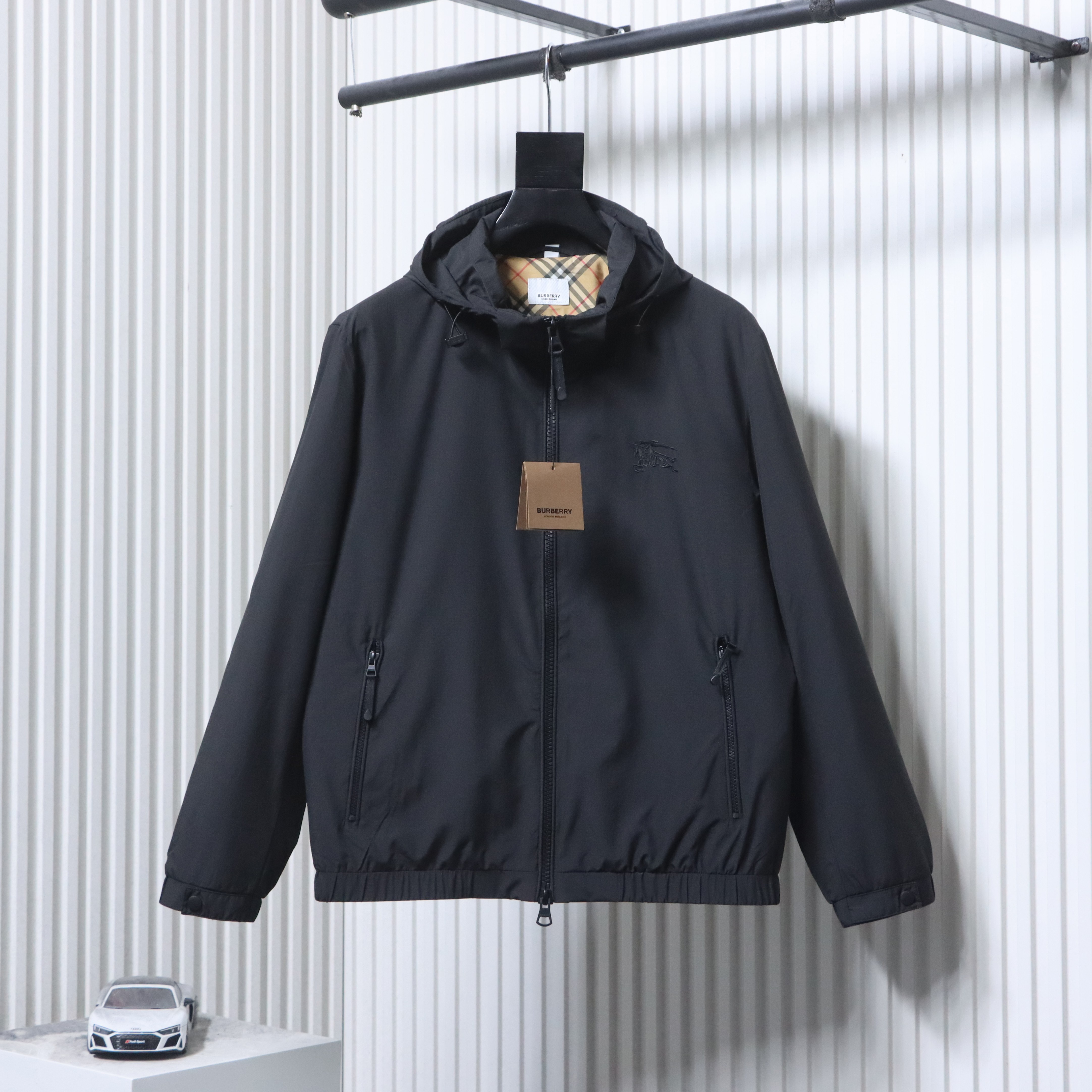    Burberry 26SS Embroidered Equestrian Hooded Jacket
