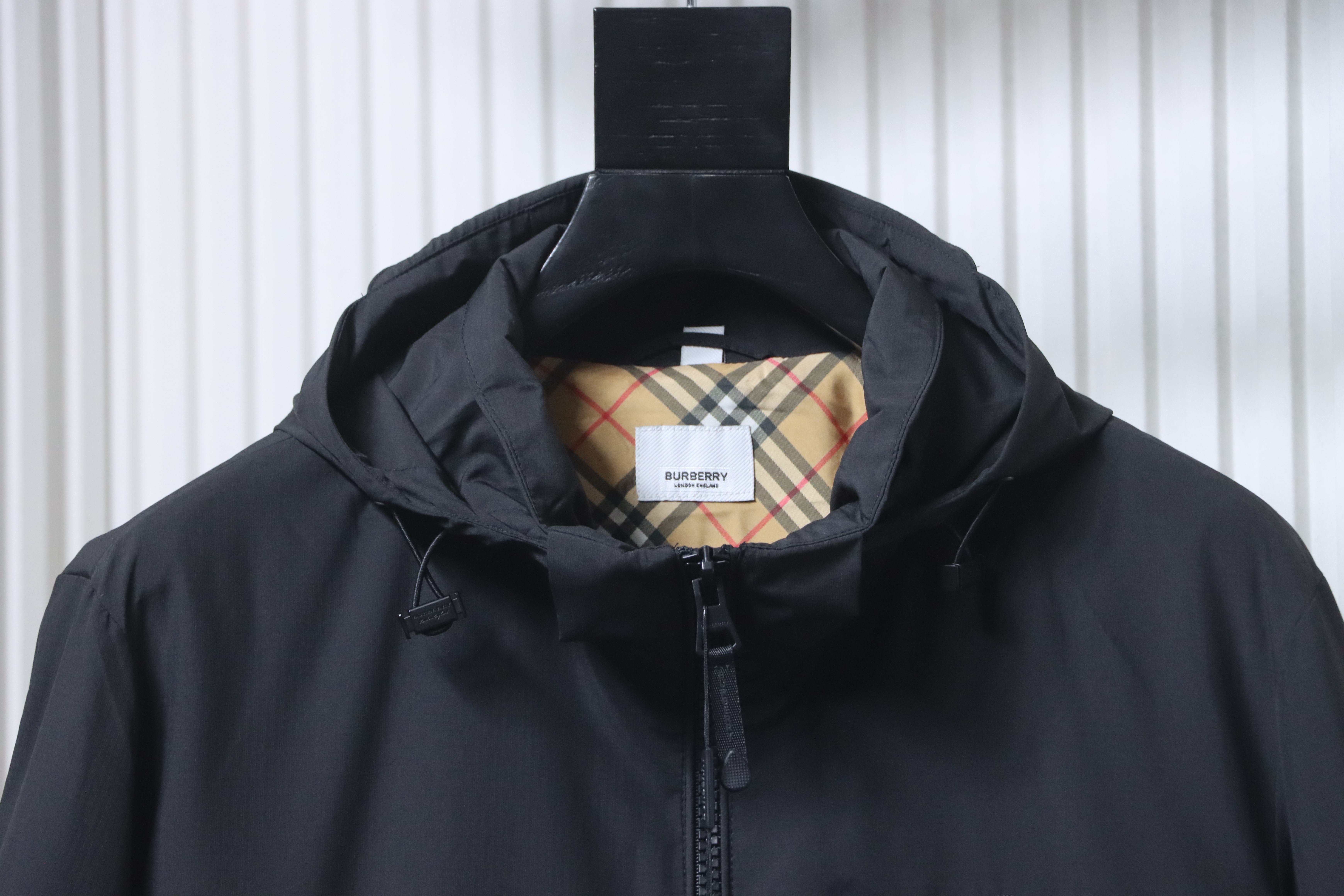   Burberry 26SS Embroidered Equestrian Hooded Jacket