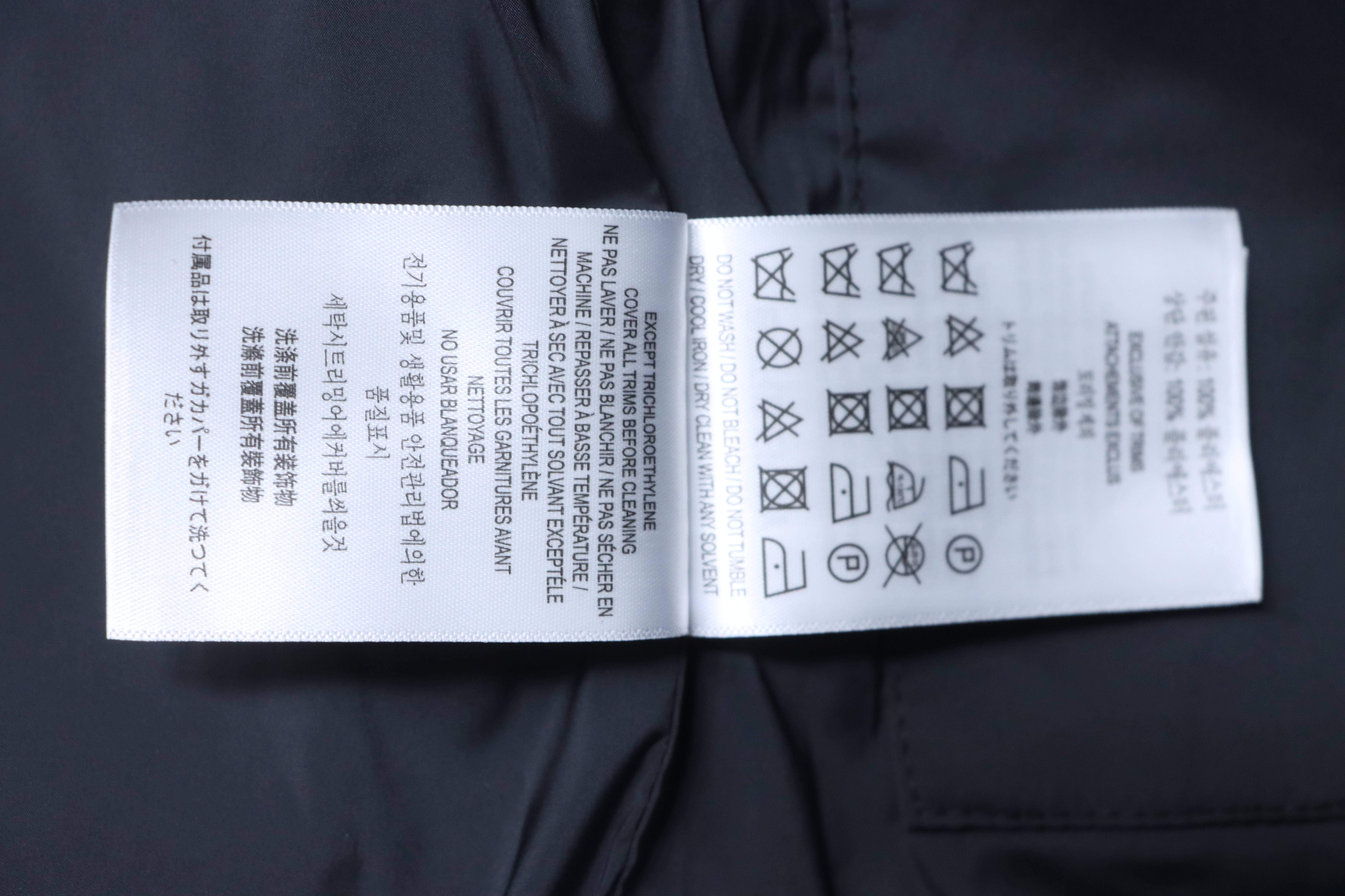    Burberry 26ss light functional embroidered equestrian lapel jacket Black