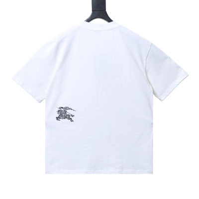    Burberry  Knight Stamp Cotton T-shirt in Chalk white 02