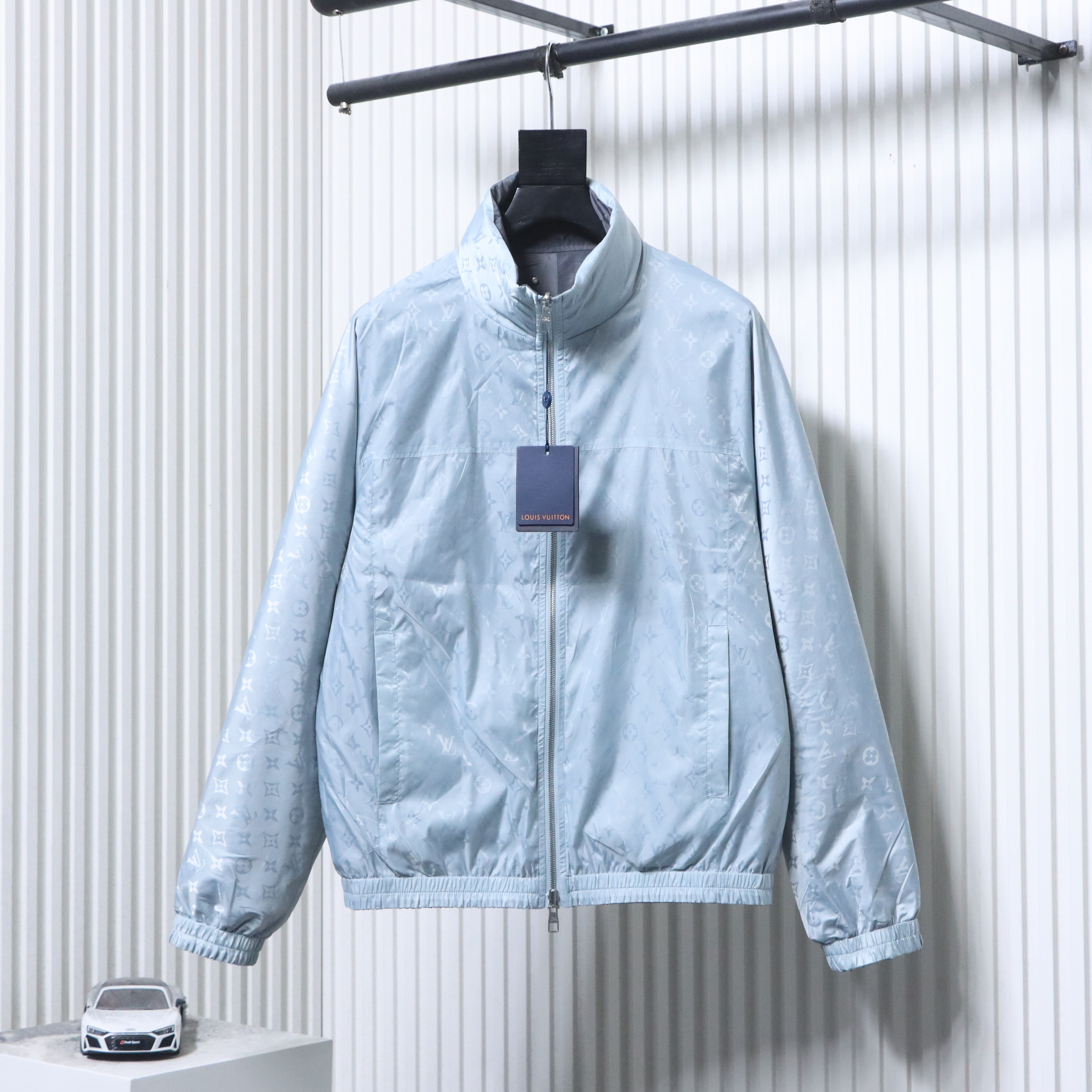    Louis vuitton 26ss monogram reversible hooded jacket Blue