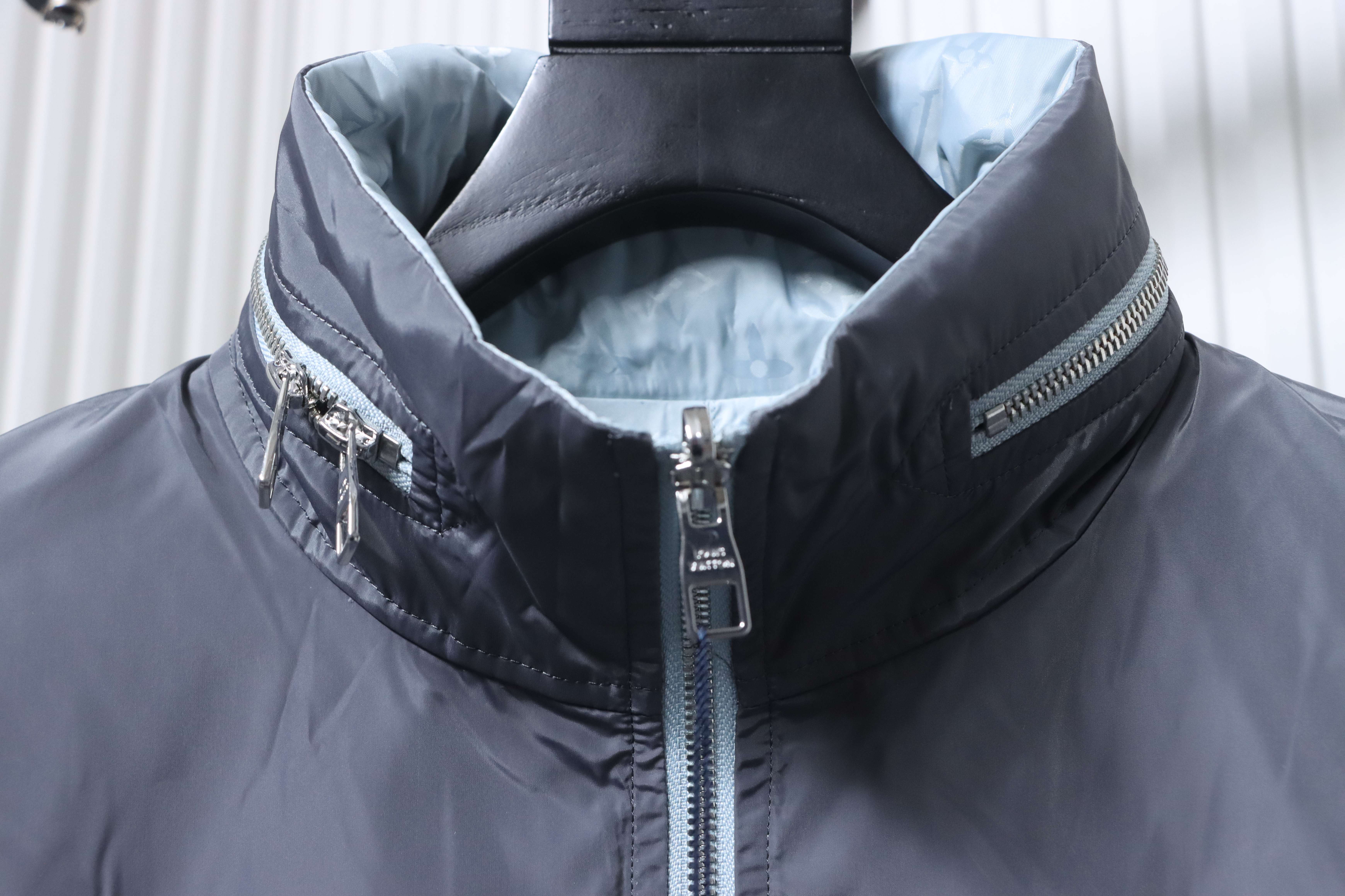    Louis vuitton 26ss monogram reversible hooded jacket Blue