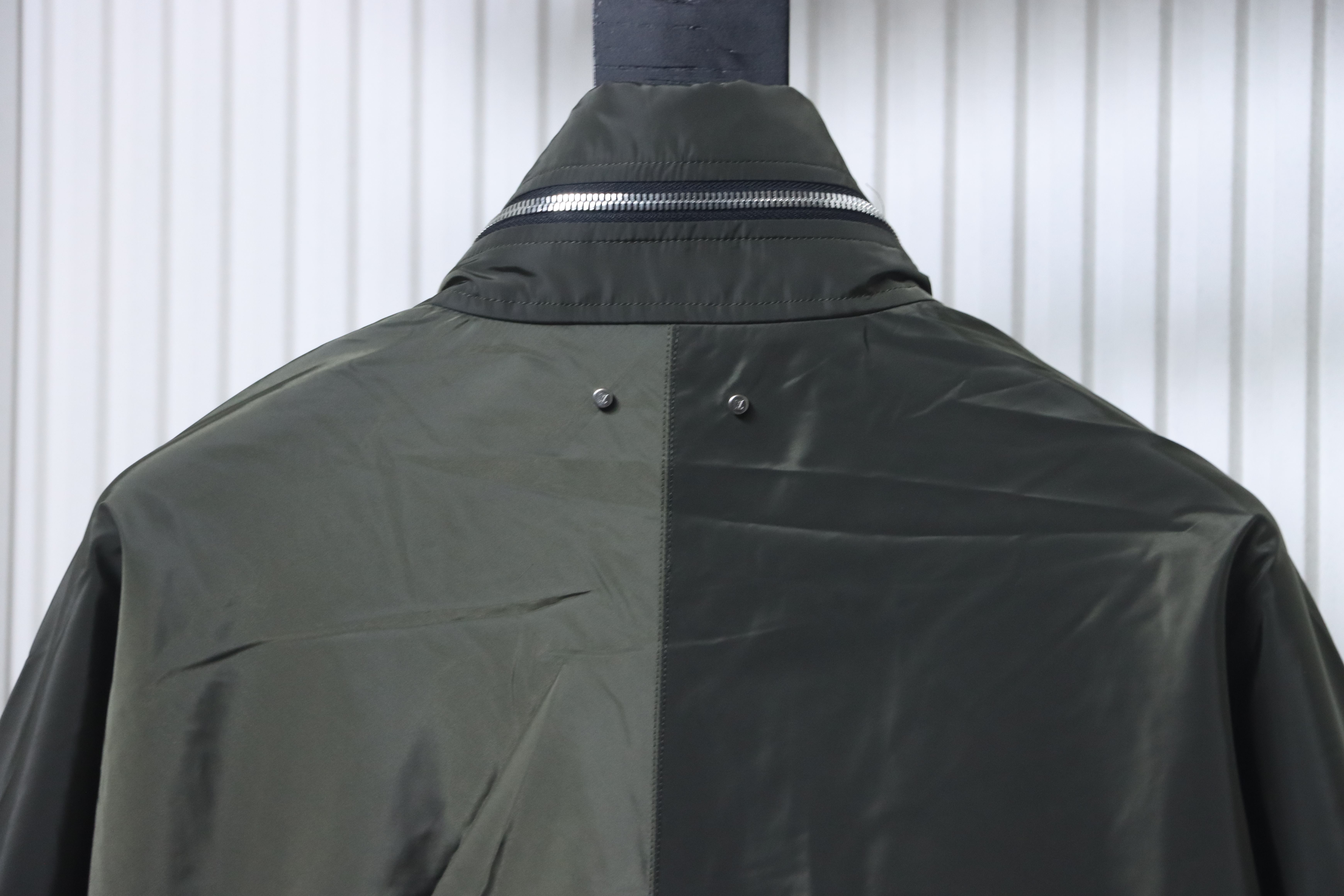    Louis vuitton 26ss monogram reversible hooded jacket Gray