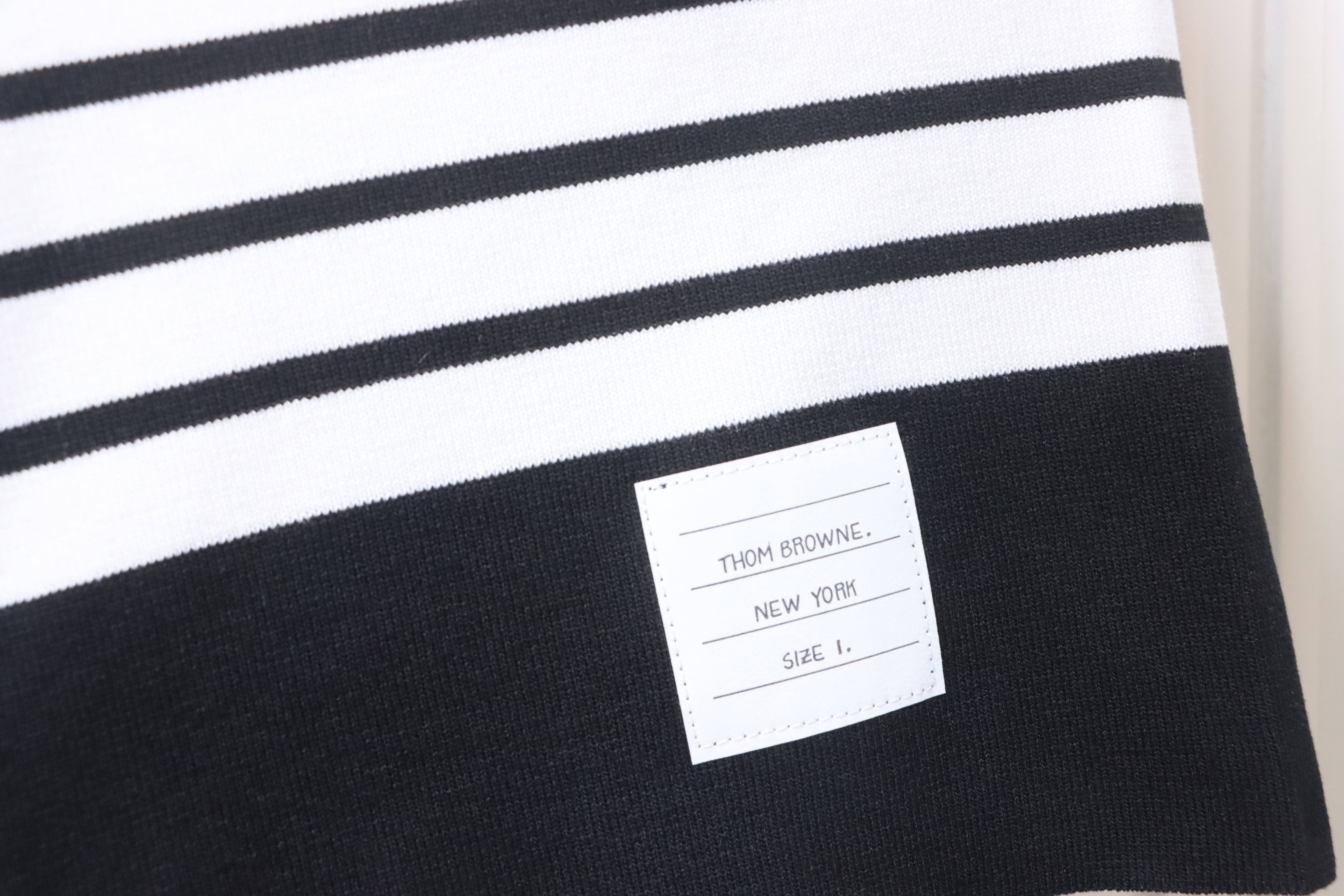    Thom Browne Classic 4-Bar Sweatshorts Black