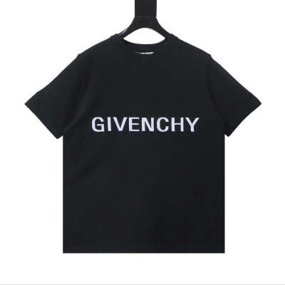 Givenchy T-Shirt Letter Logo black 01