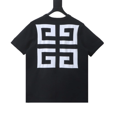 Givenchy T-Shirt Letter Logo black 02