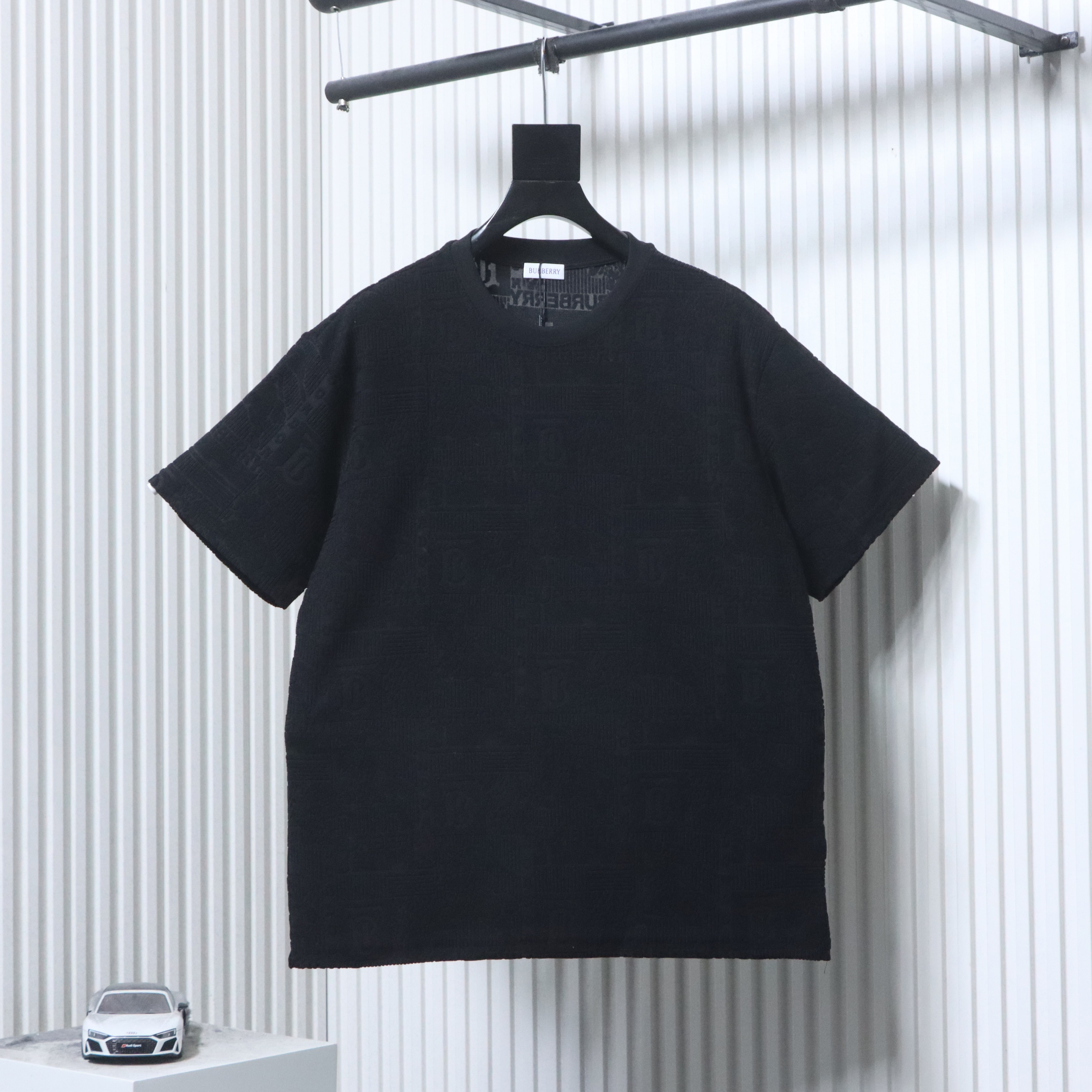    Burberry 26SS Towel Equestrian Knight Jacquard T-Shirt Black