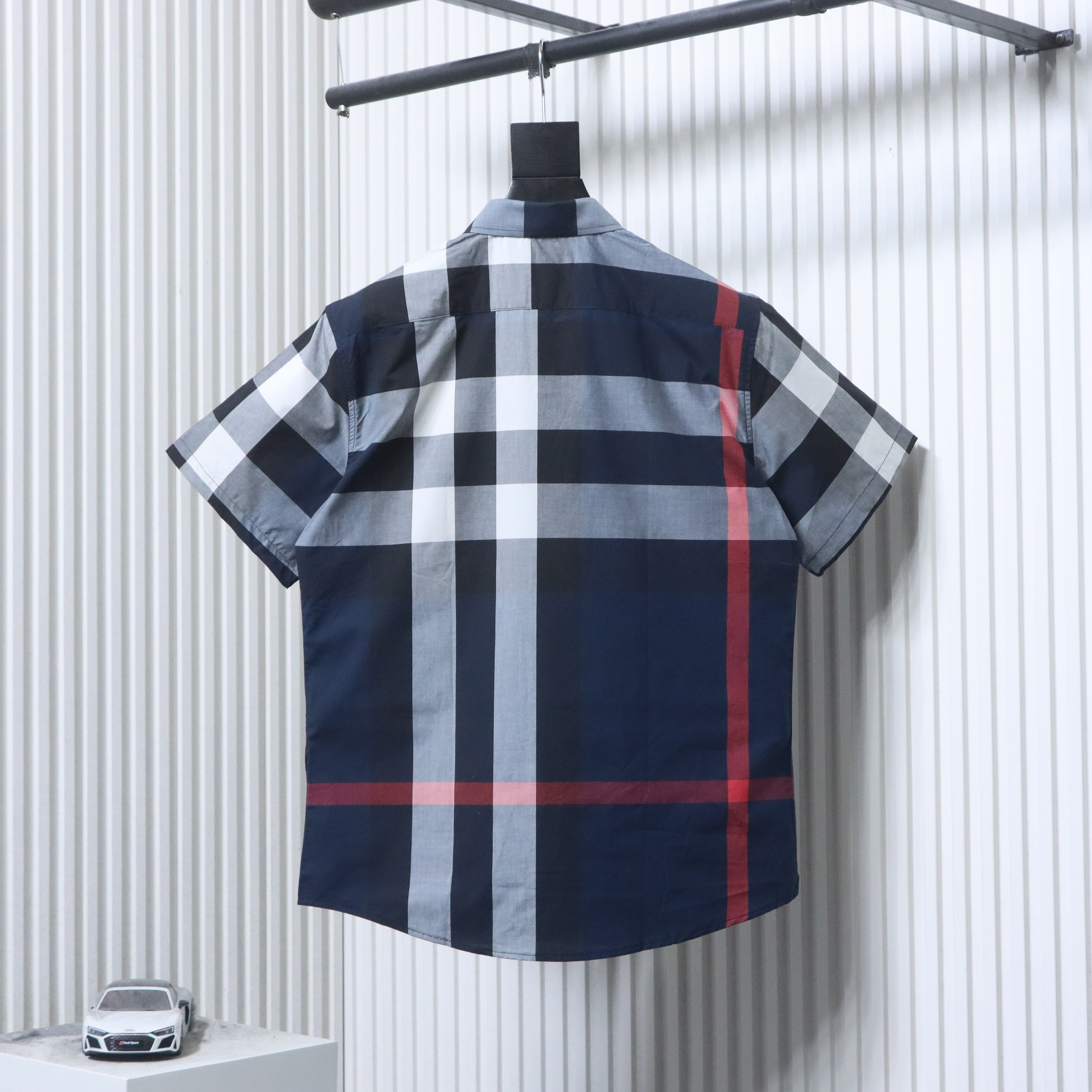    Burberry Classic Check Plaid Button-Down Shirt Blue