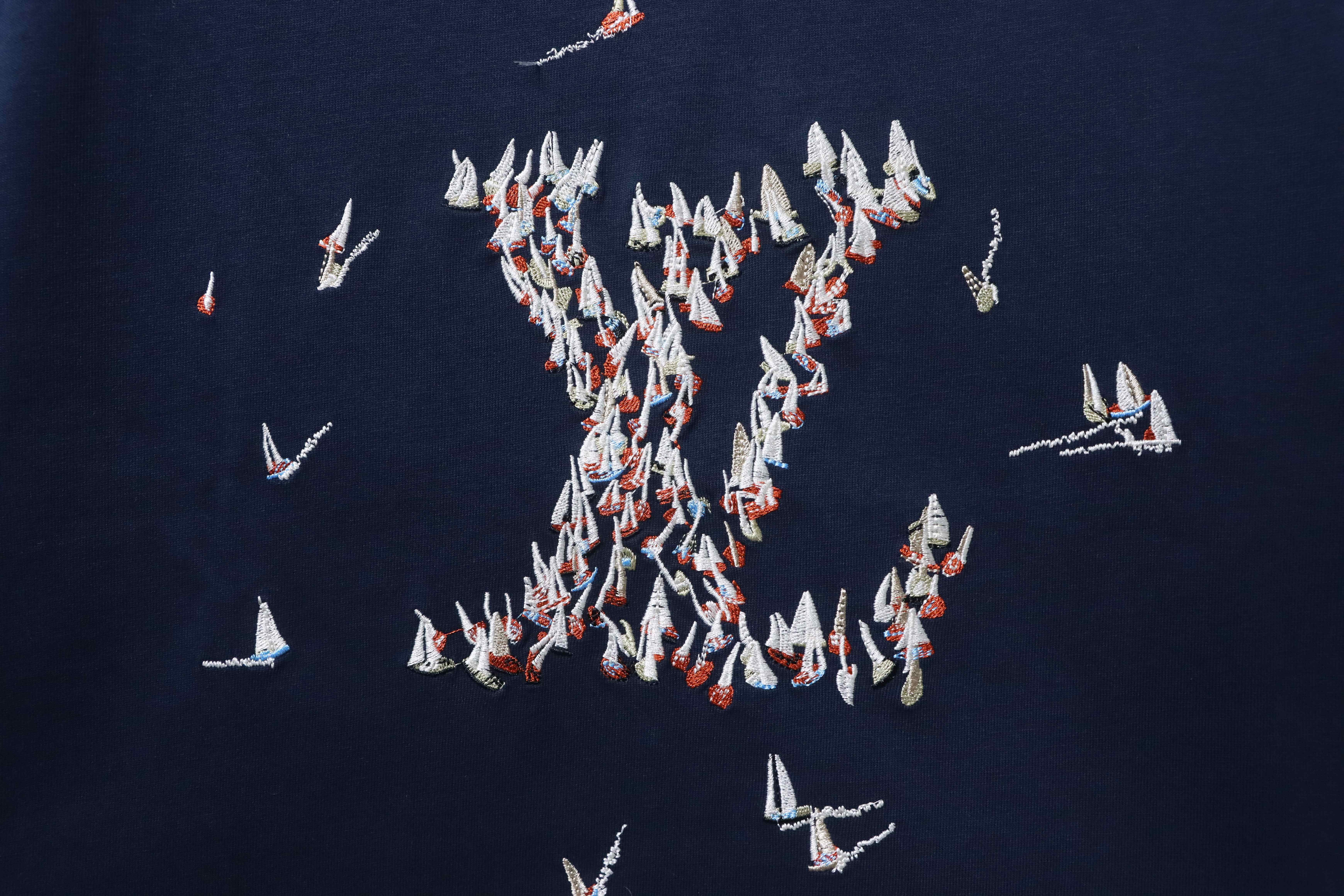 Top Quality    Louis Vuitton 26SS Sailboat Logo Embroidered T-Shirt Black