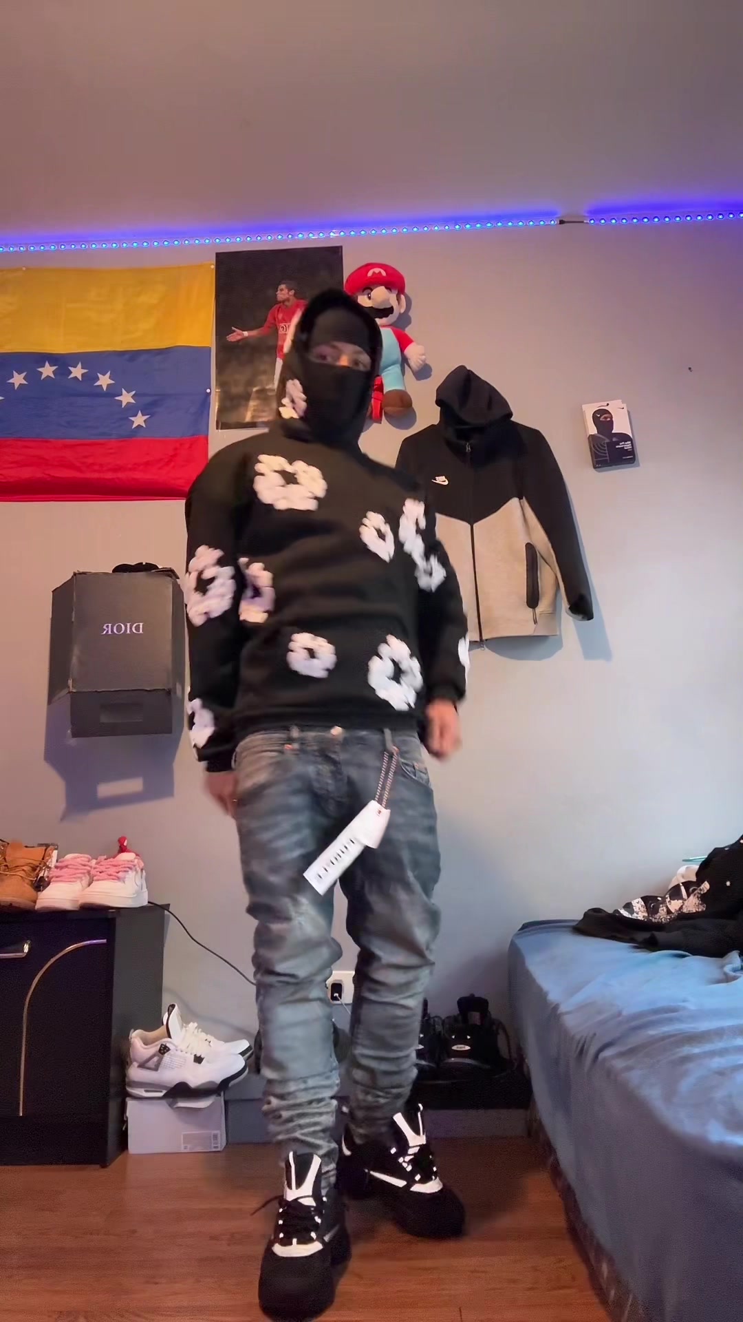 Denim Tears The Cotton Wreath Sweat Suit Black