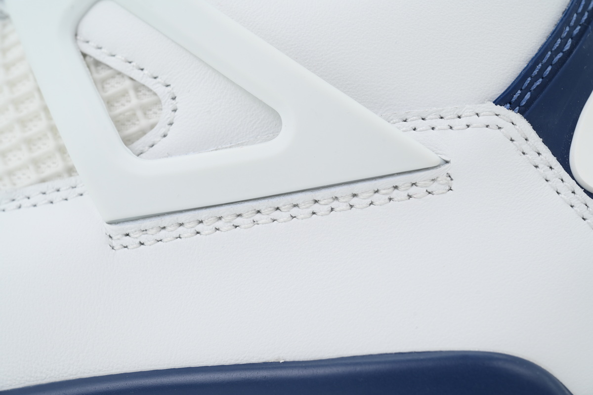     Air Jordan 4 Retro SB Navy DR5415-100