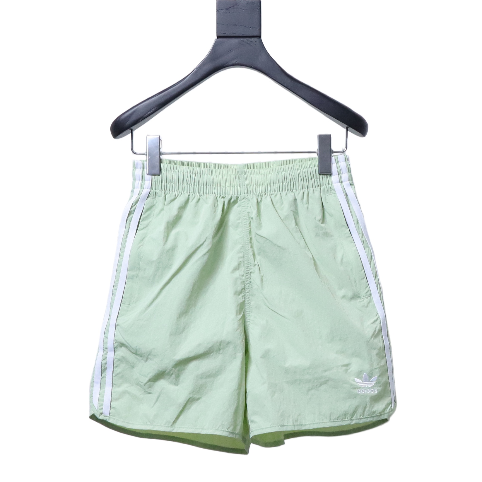     adidas Originals ADICOLOR Classic Stripe Shorts 02