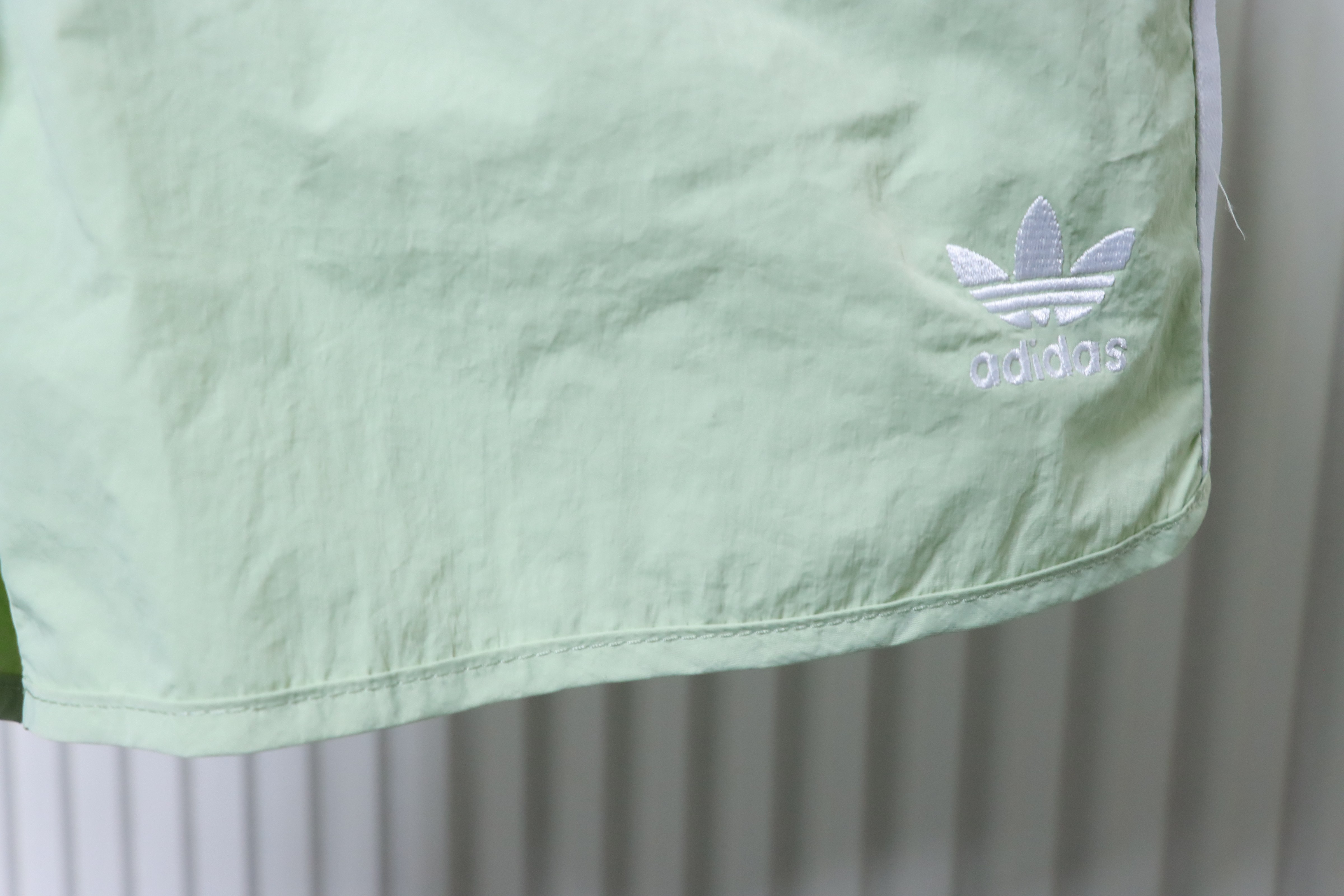     adidas Originals ADICOLOR Classic Stripe Shorts 02