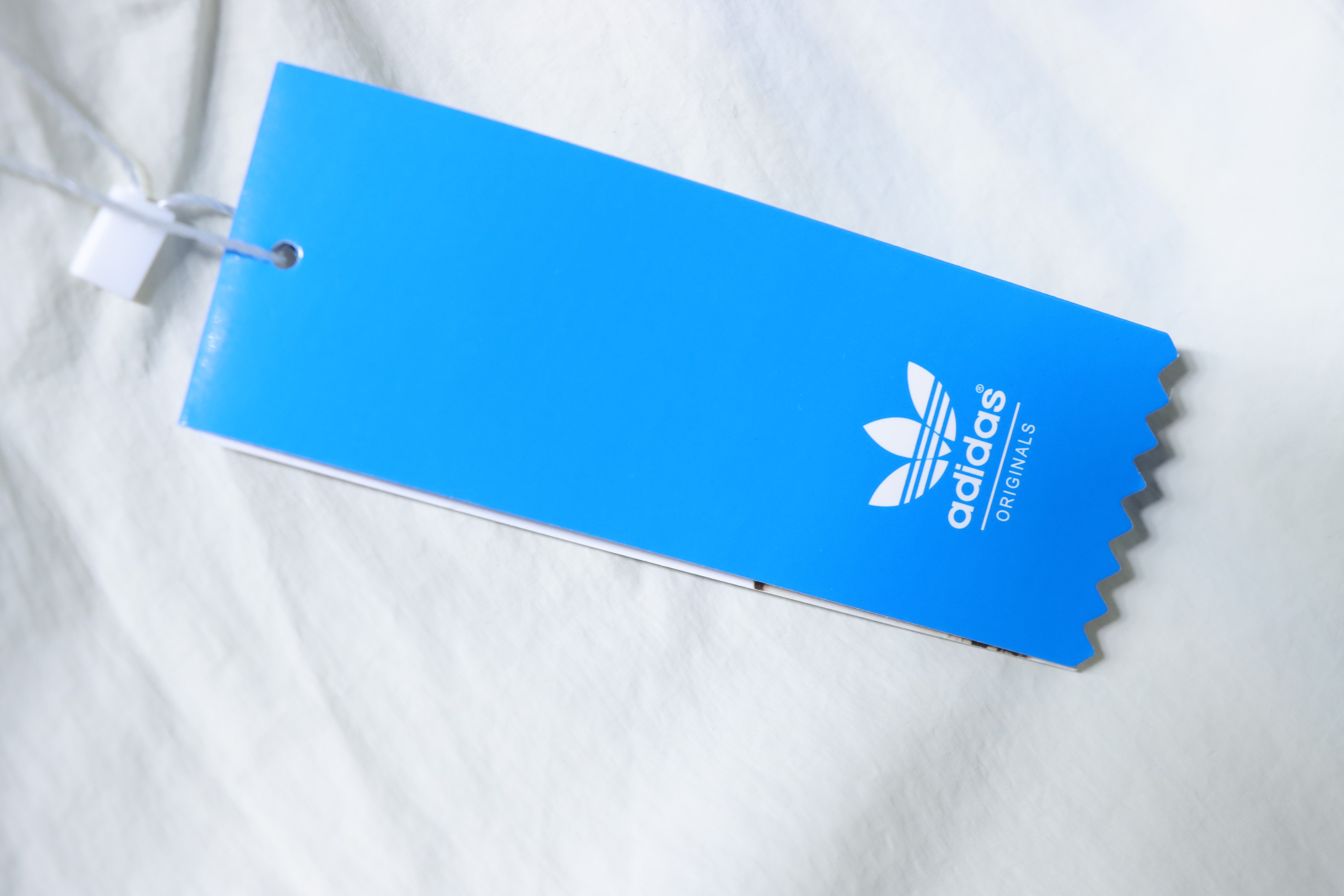    adidas Originals ADICOLOR Classic Stripe Shorts 05