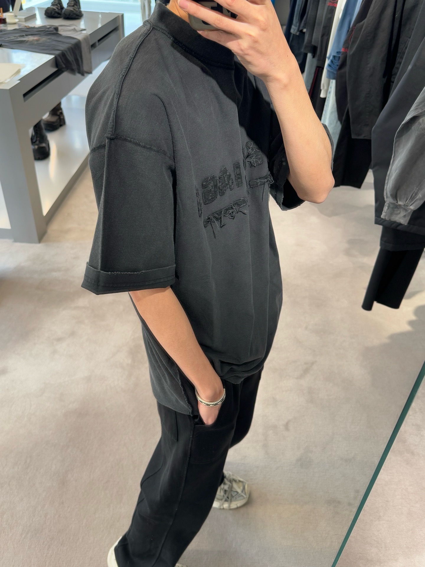  Balenciaga Appliqué Embroidery T-Shirt