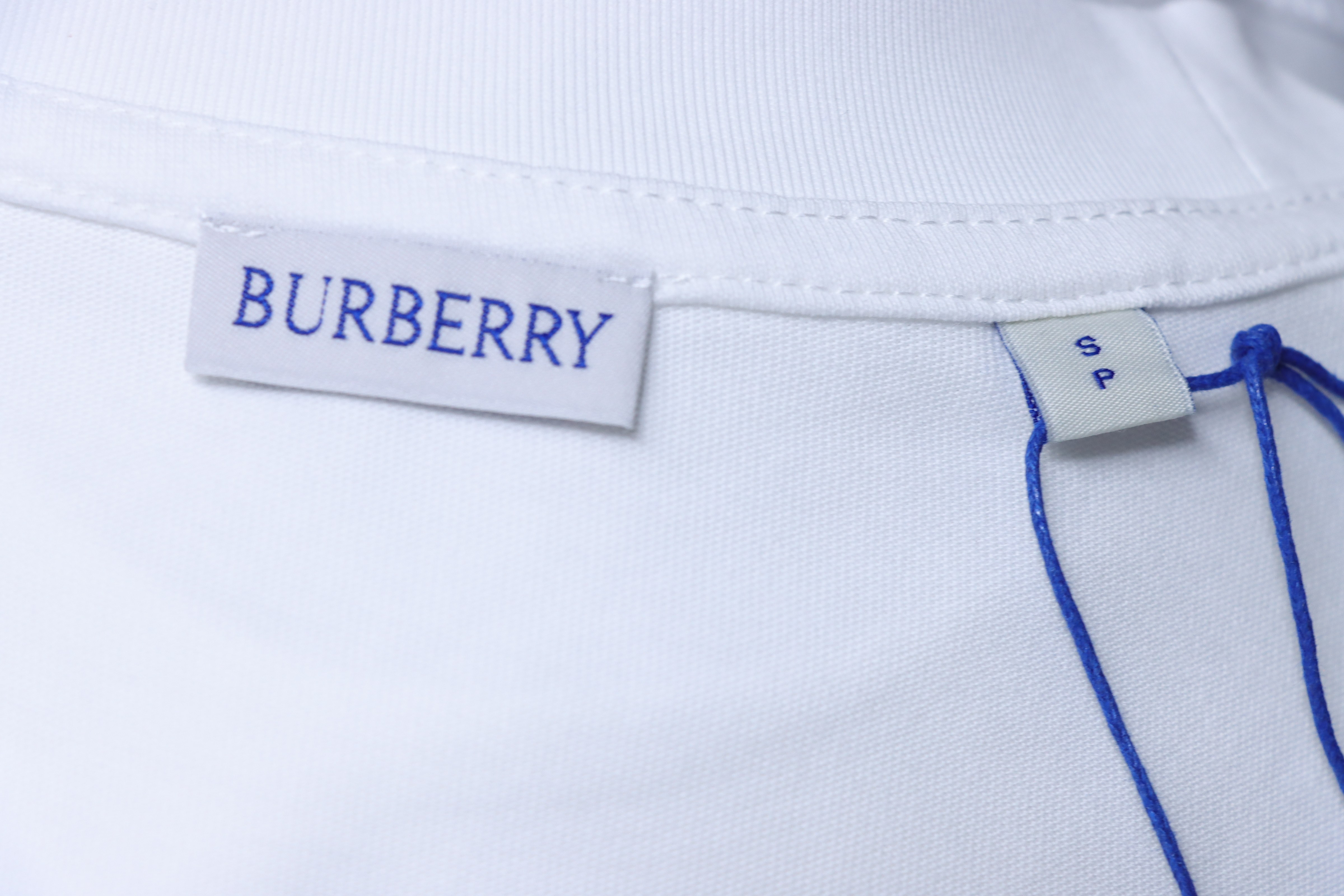  Burberry Embroidery T-Shirt