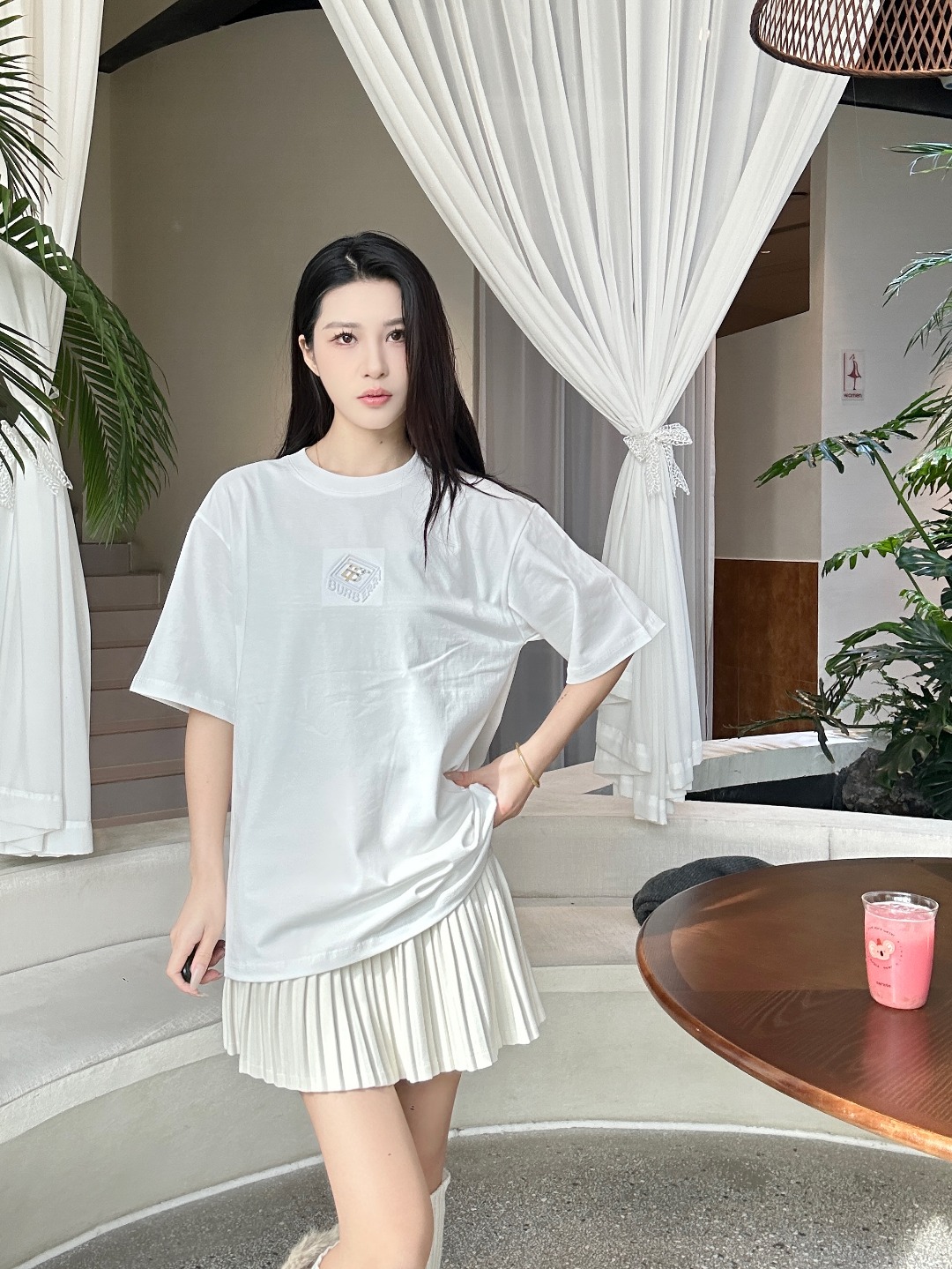     Burberry TB Check Block Letter Embossed T-Shirt 01
