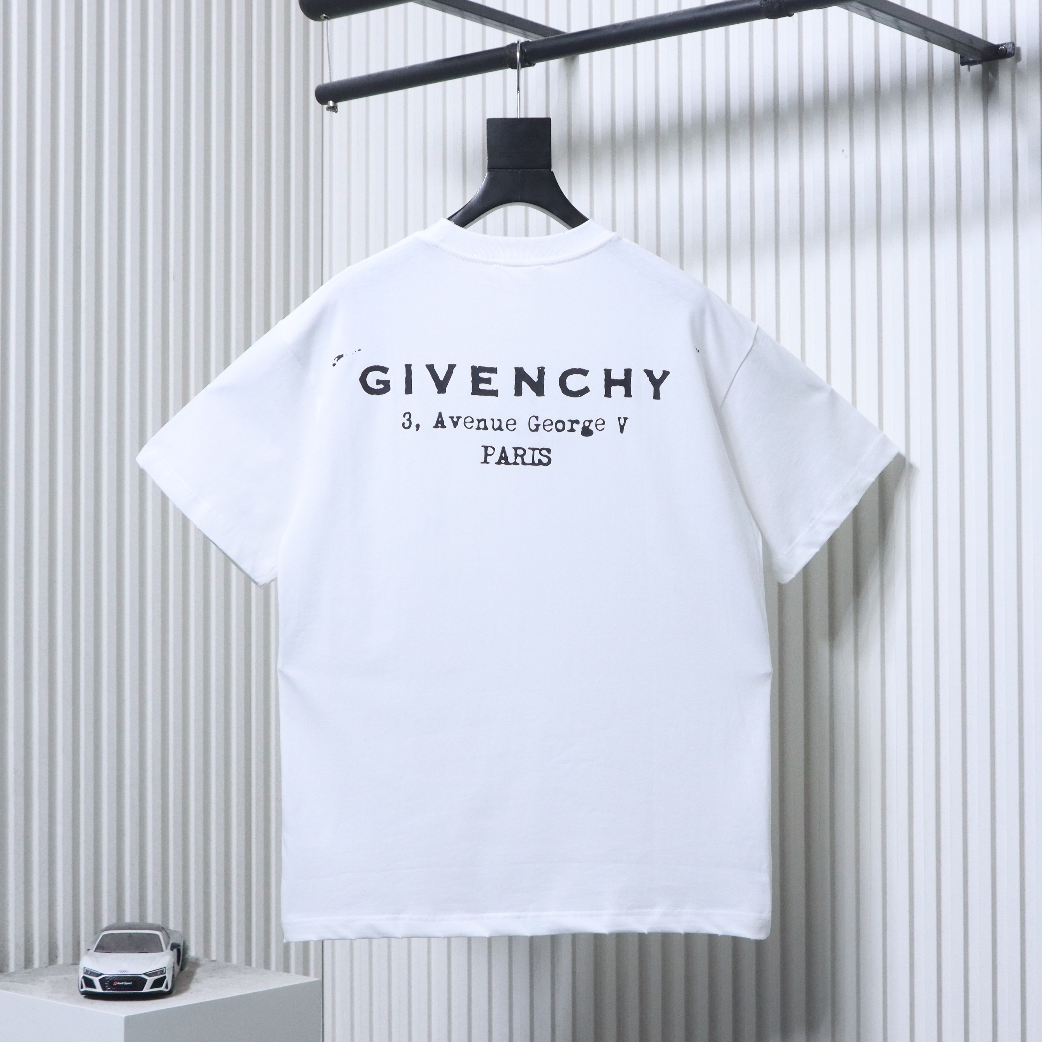  Givenchy Logo Print T-Shirt