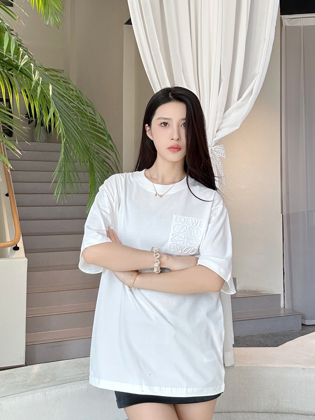     Loewe Embossed Logo T-Shirt 01