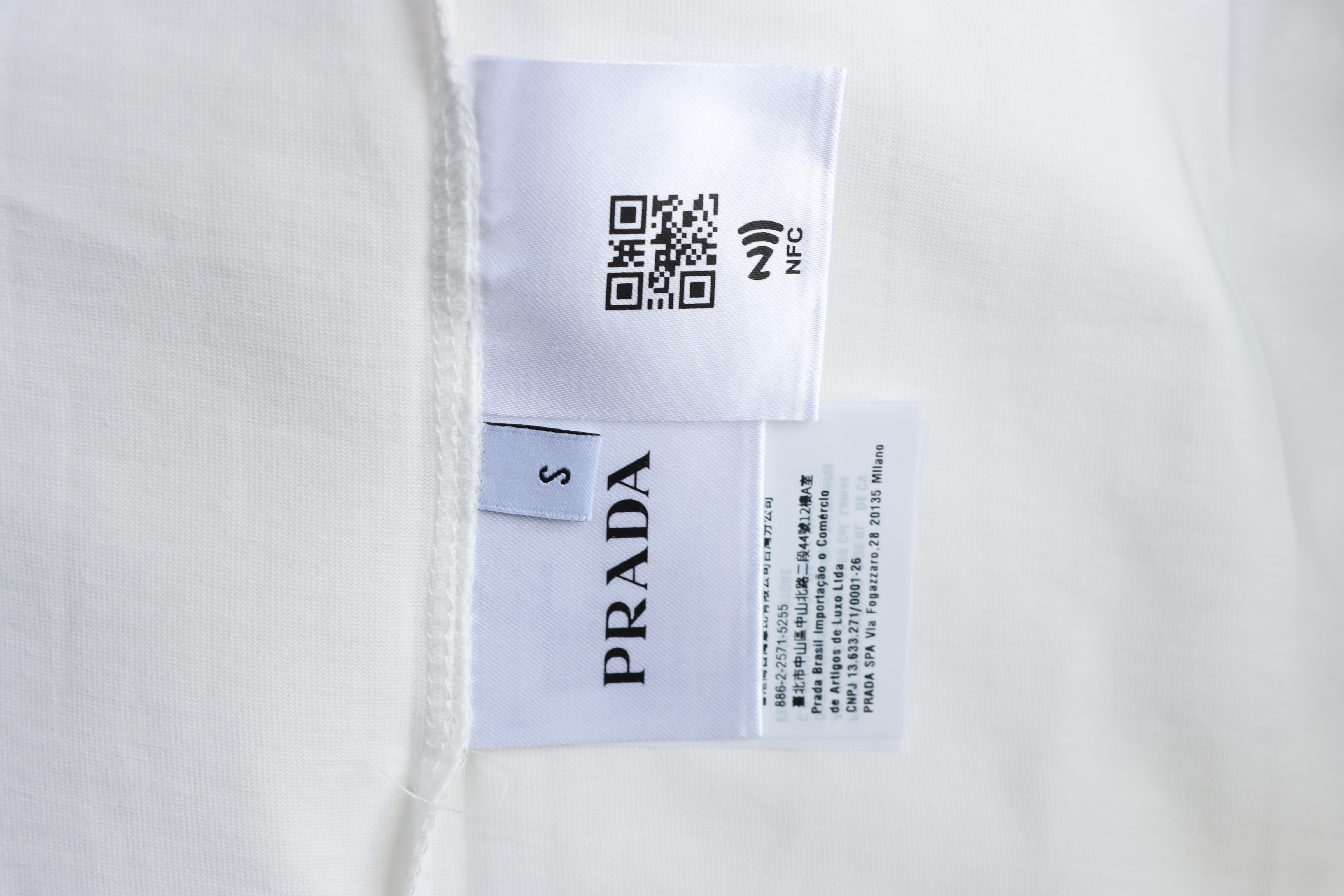  Prada Logo Print T-Shirt