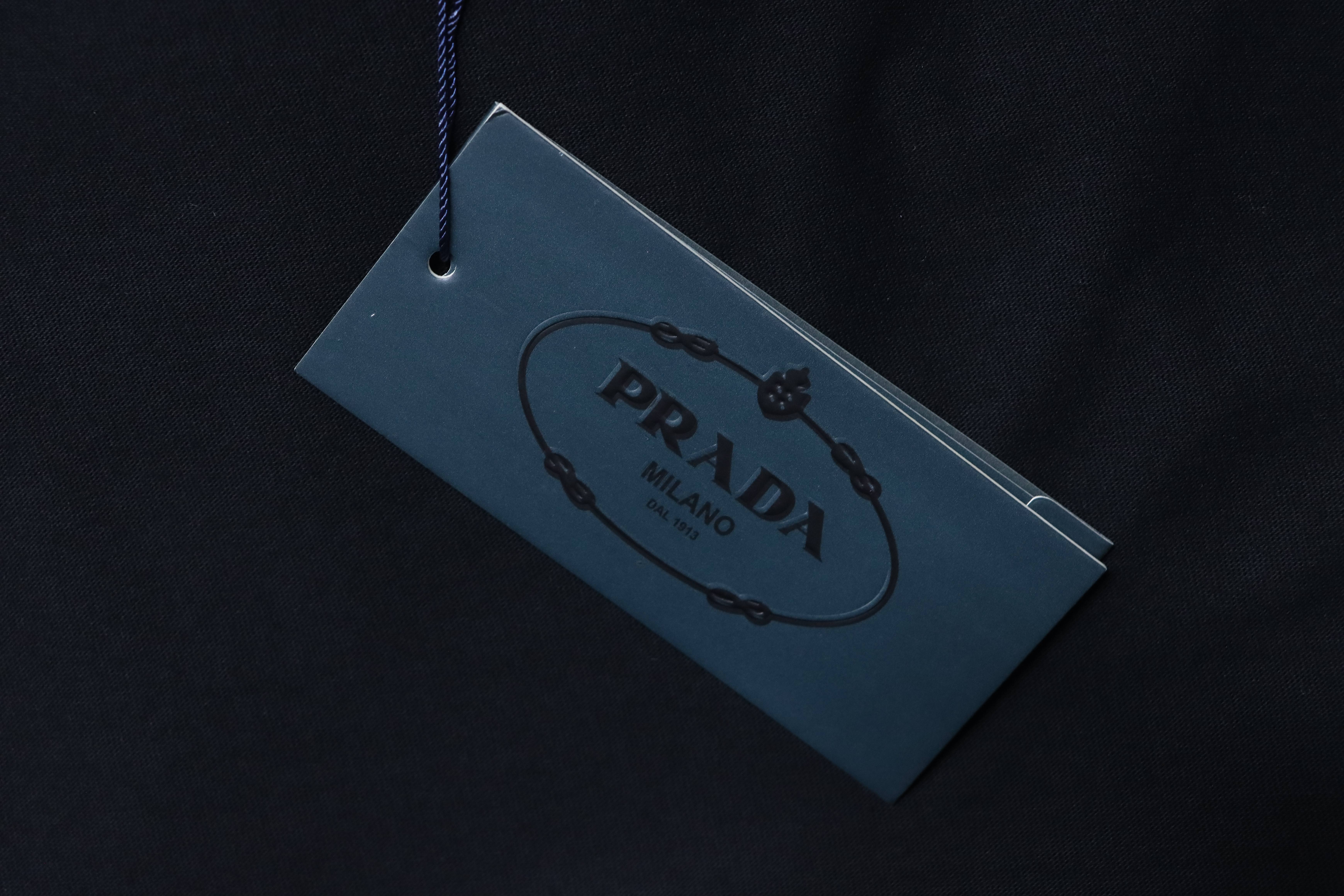  Prada Logo T-Shirt-DC2
