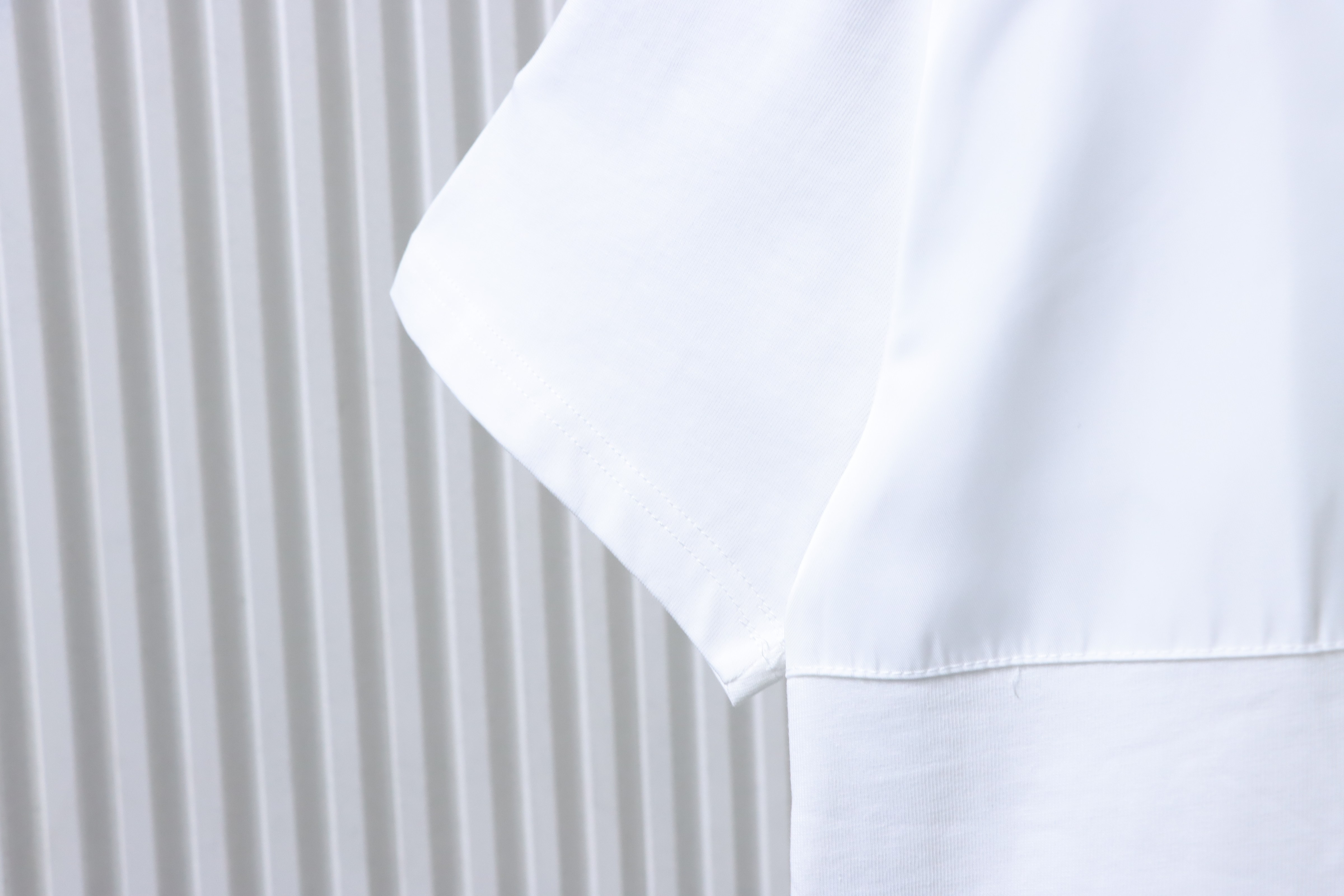  Prada Pocket Appliqué T-Shirt