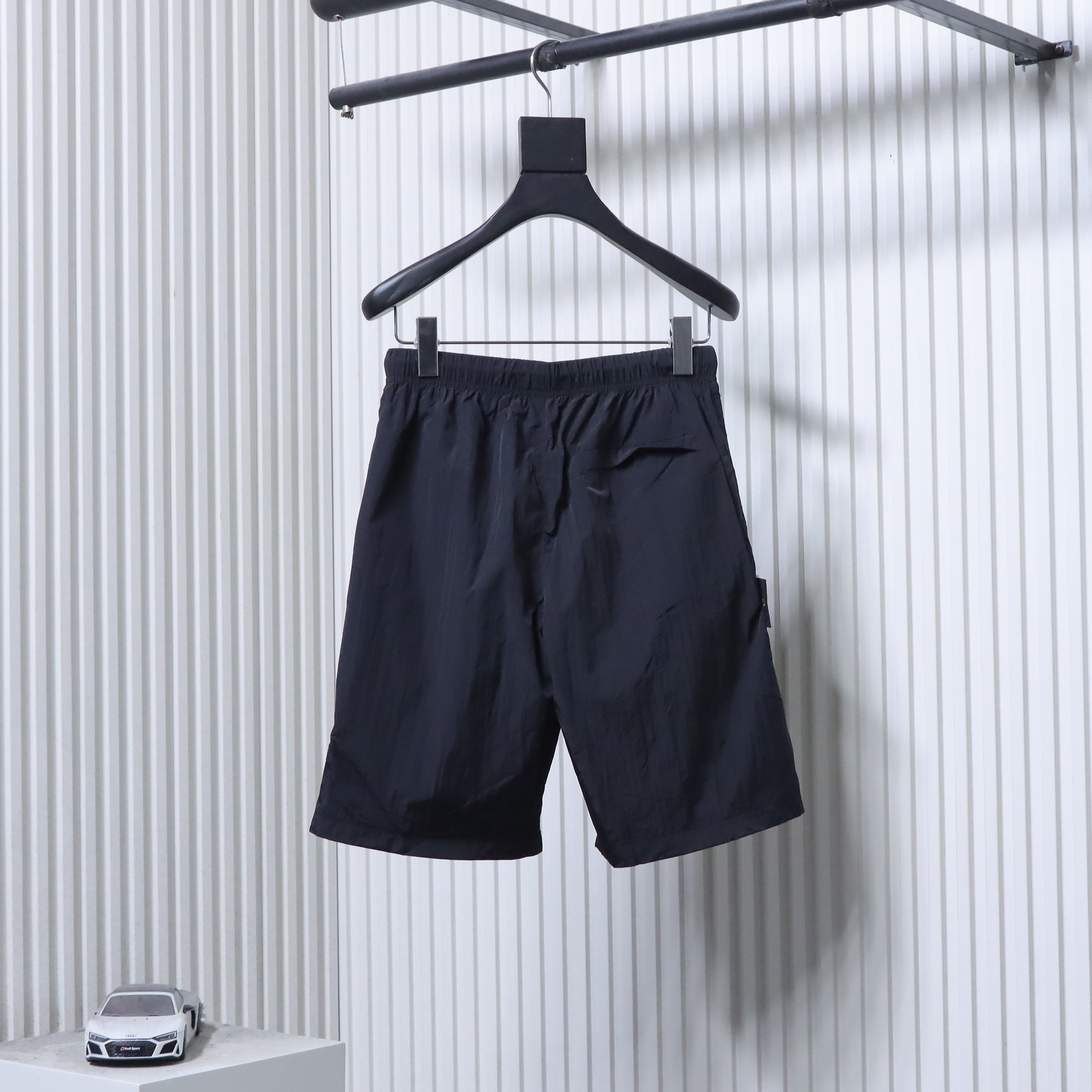     Stone Island Classic Cargo Shorts 03