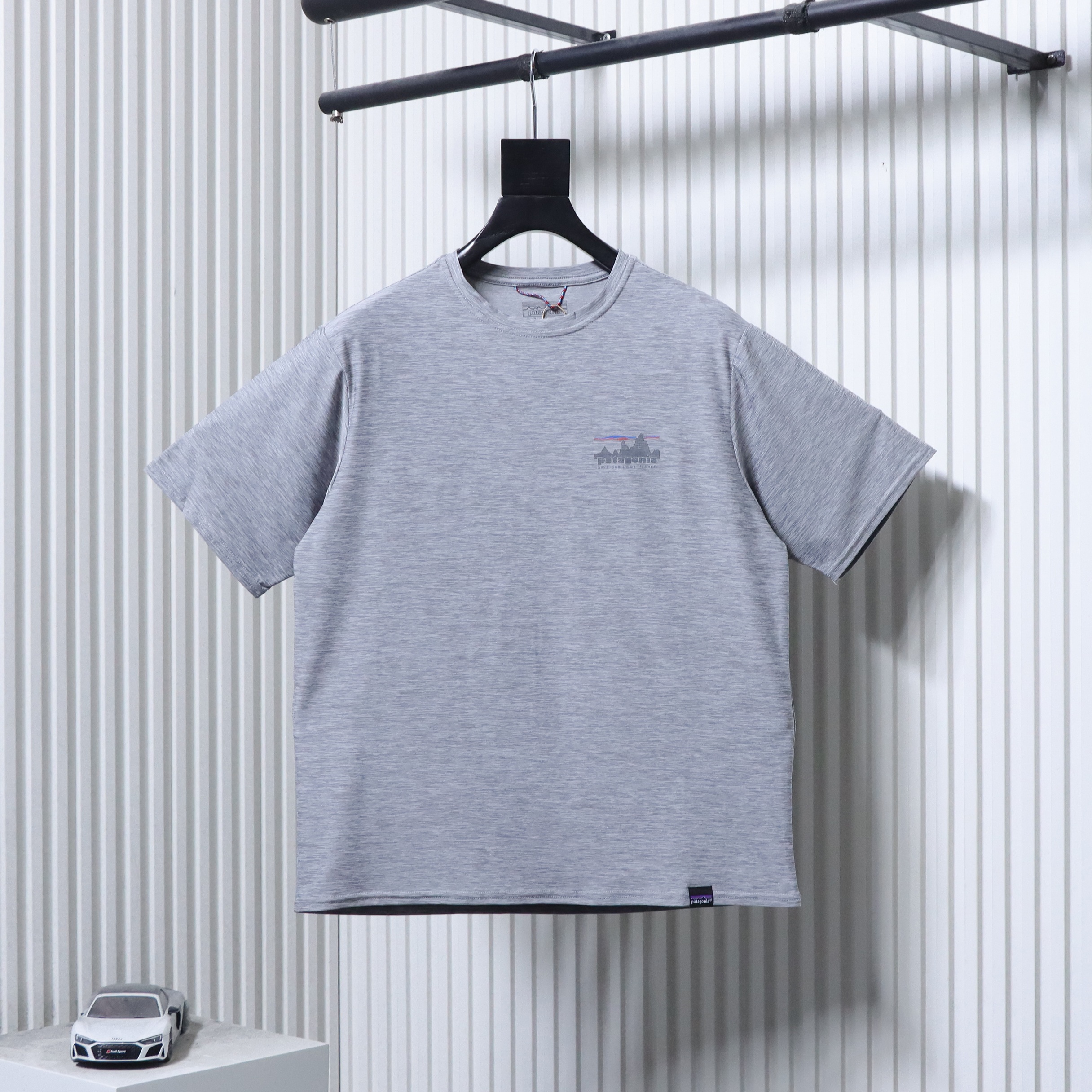 Patagonia Cap Cool Daily Graphic T-Shirt Grey