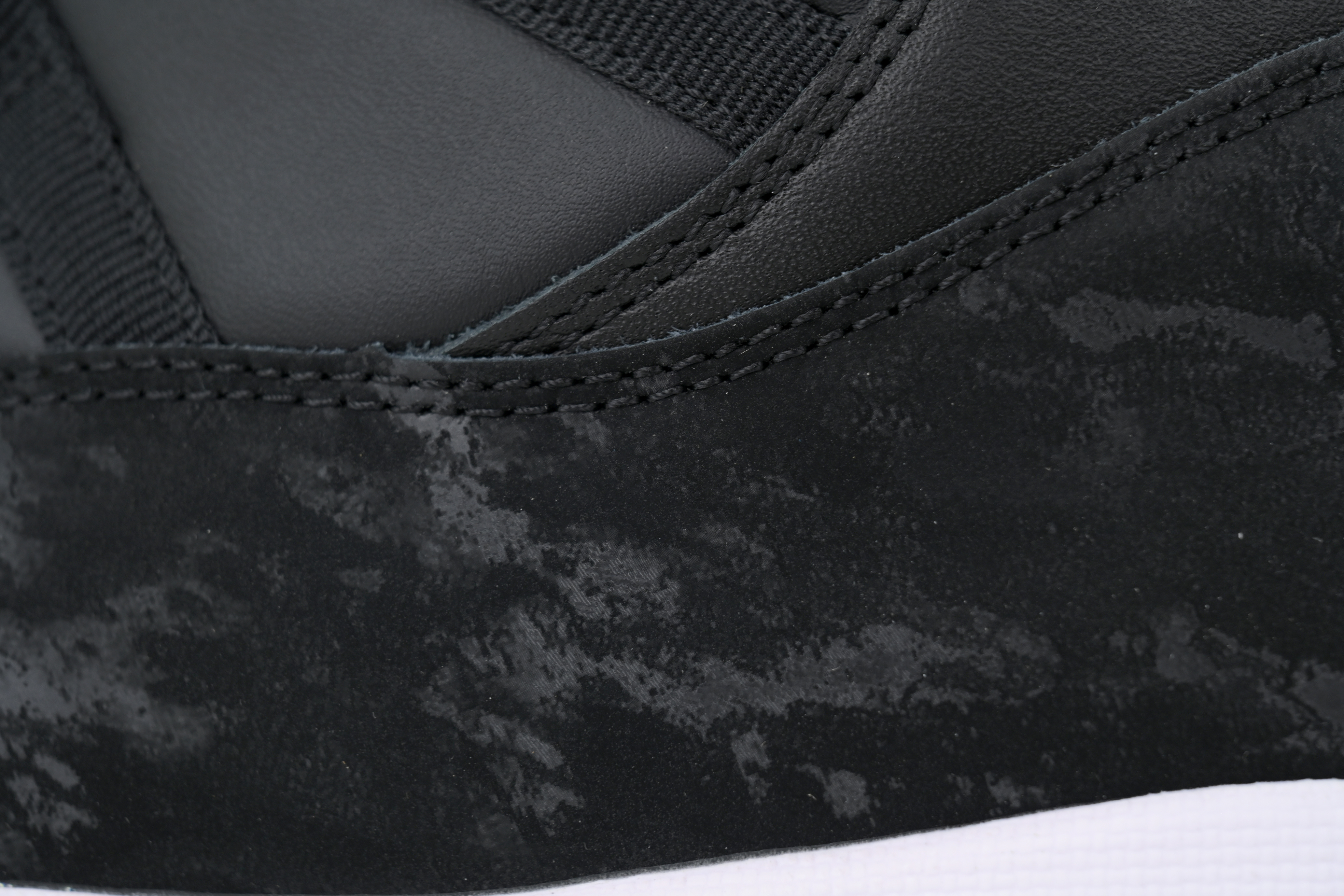 Pkgod Jordan 11 Retro Black Barely Volt IB1378-001