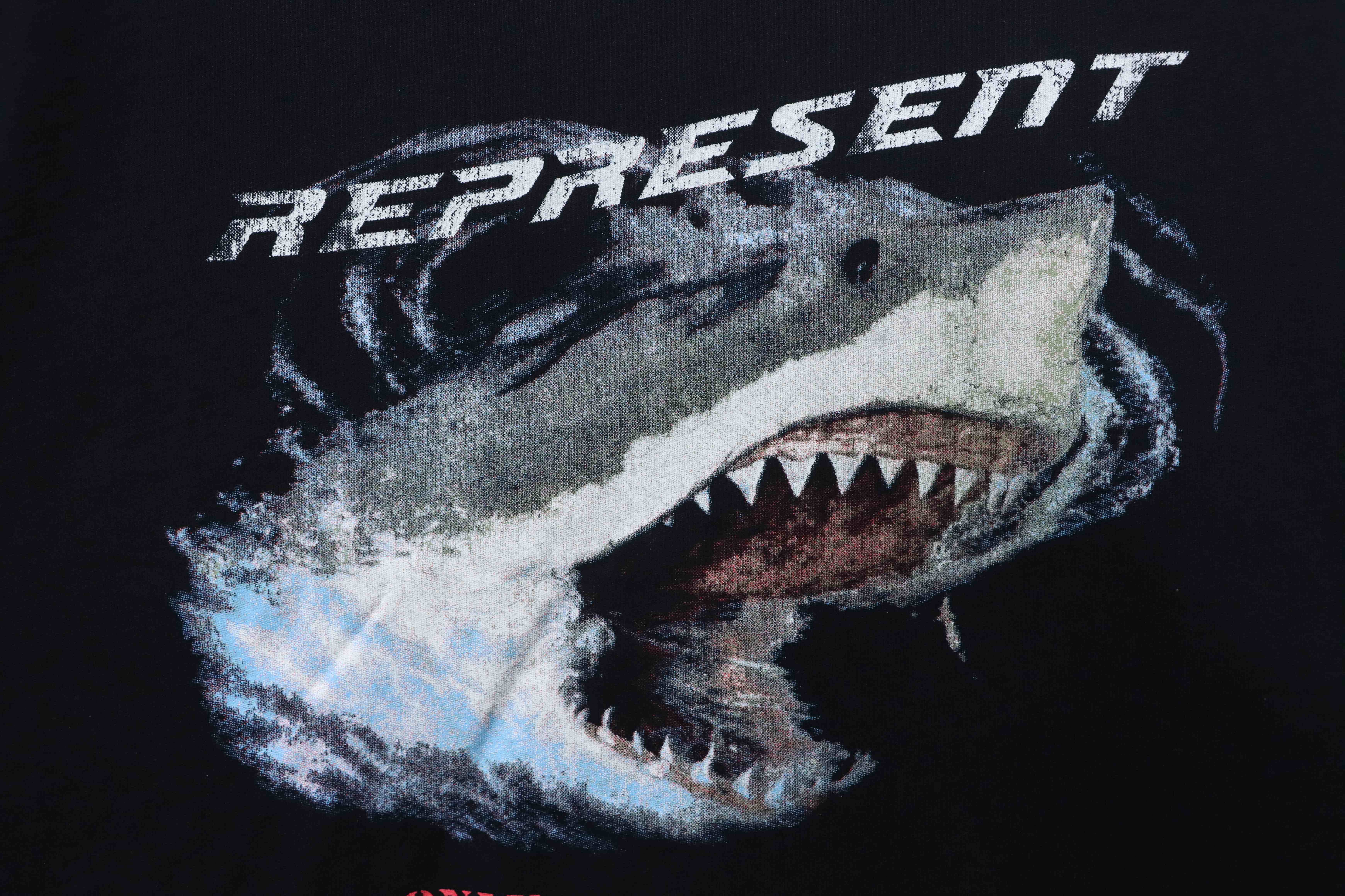 Top Quality Represent Only The Strong Survive Shark T-Shirt Vintage Black