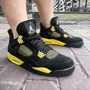 Pkgod Jordan 4 Retro Thunder review Radu Valentin 