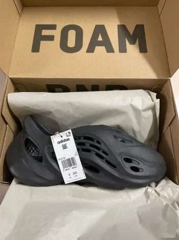 Pkgod adidas Yeezy Foam RNNR Onyx review Brady Sorensen