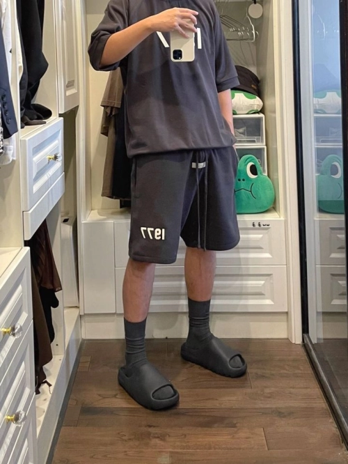 Pkgod adidas Yeezy Slide Onyx HQ6448 review 