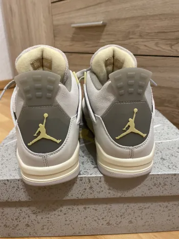 Pkgod Jordan 4 Retro SE Craft Photon Dust review Raul 04