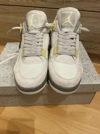 Pkgod Jordan 4 Retro SE Craft Photon Dust review Raul 05
