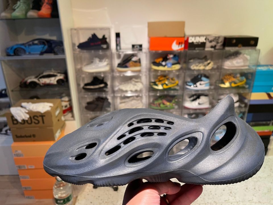 Pkgod adidas Yeezy Foam RNNR Mineral Blue​ review Andrew Aranda