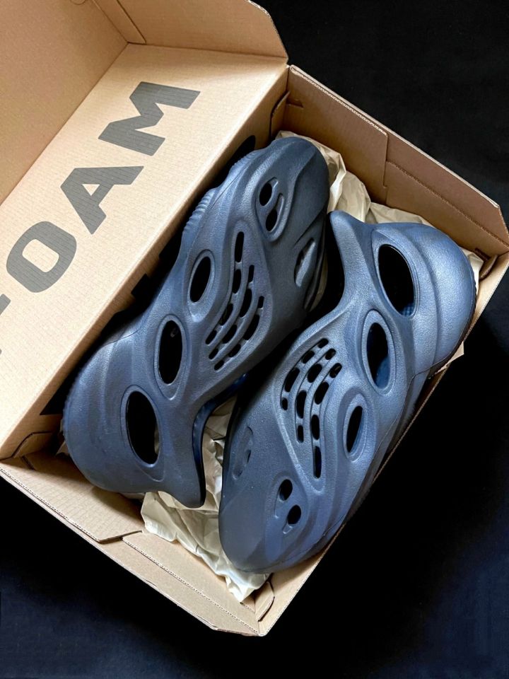 Pkgod adidas Yeezy Foam RNNR Mineral Blue​ review Andrew Aranda