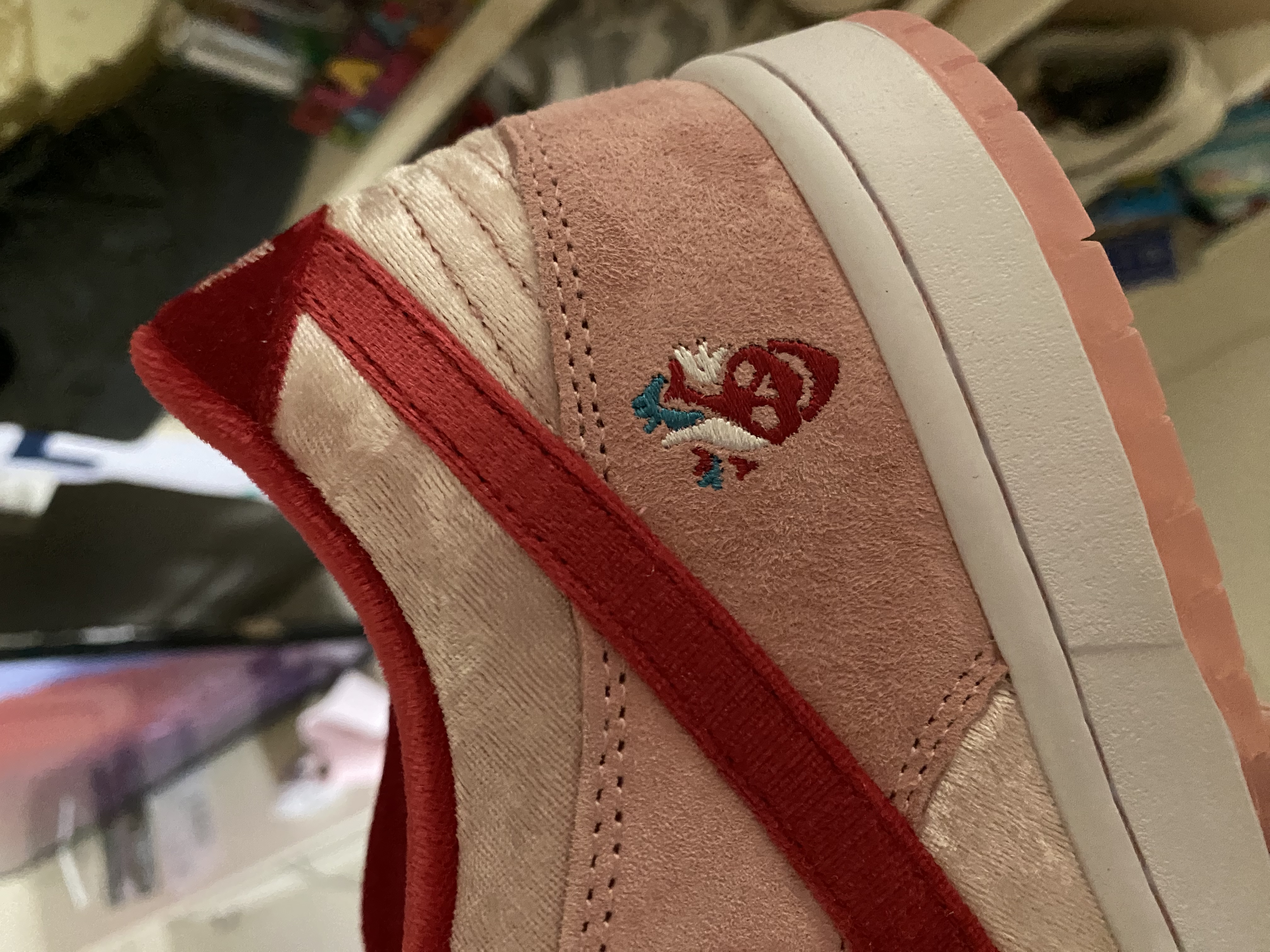    Pkgod Nike SB Dunk Low Strange Love Skateboards review Mehdi 01
