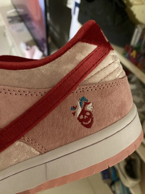    Pkgod Nike SB Dunk Low Strange Love Skateboards review 