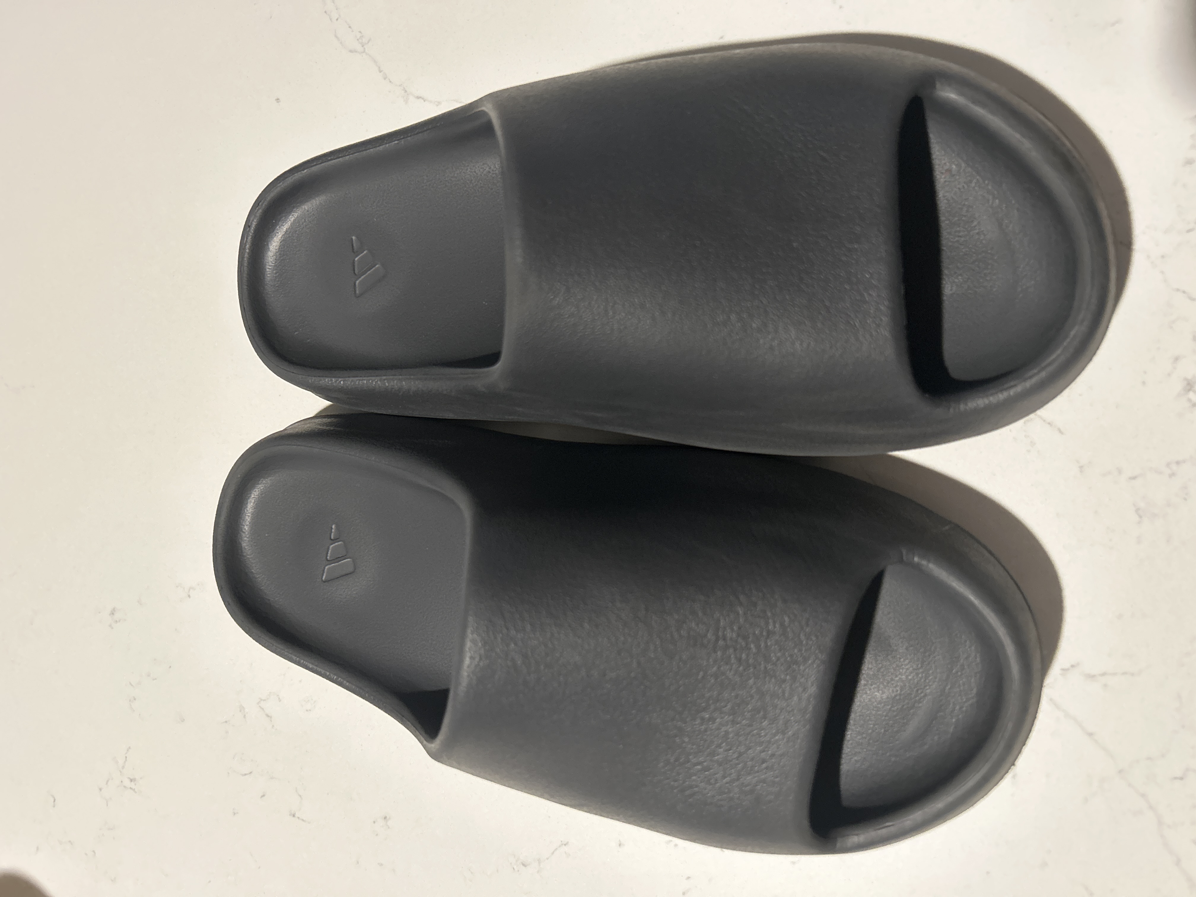  Pkgod adidas Yeezy Slide Onyx review Gibz 01