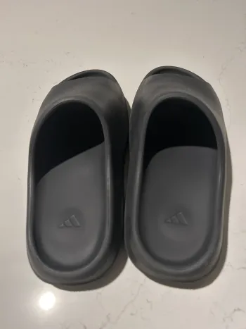  Pkgod adidas Yeezy Slide Onyx review Gibz 03